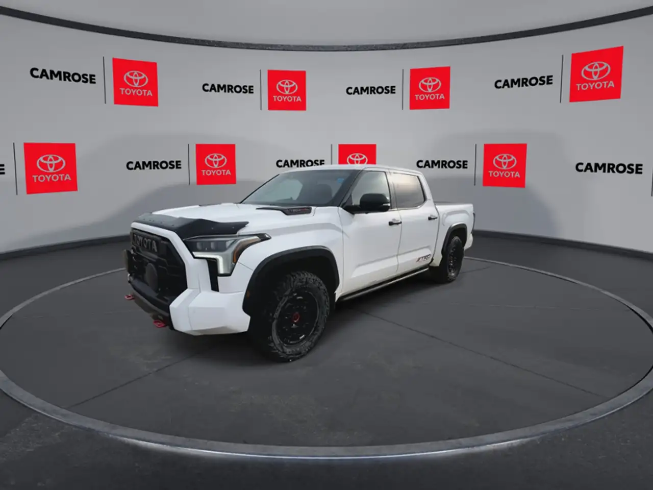 Toyota Tundra снимка Toyota Tundra
