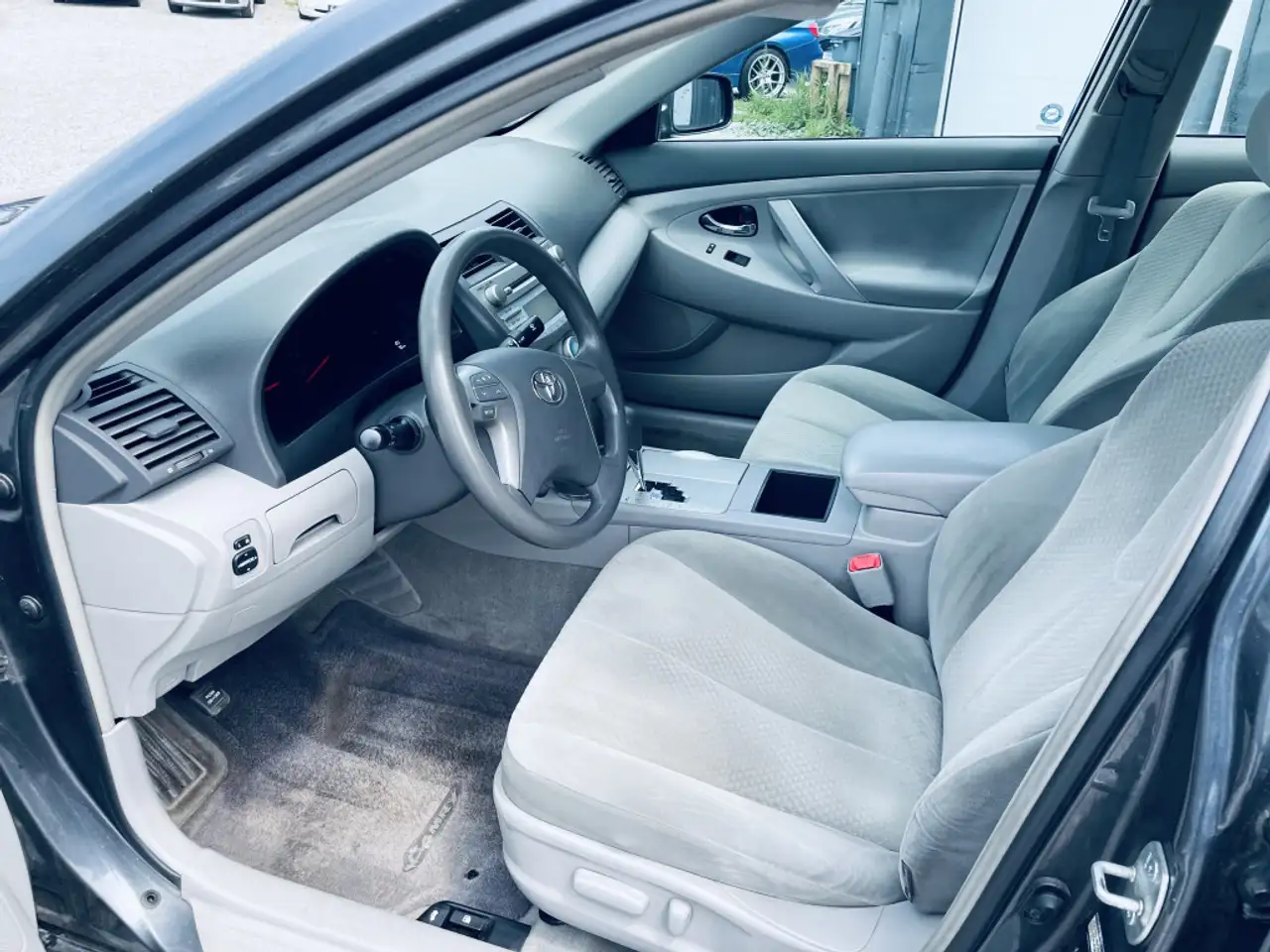 Toyota Camry снимка Toyota Camry