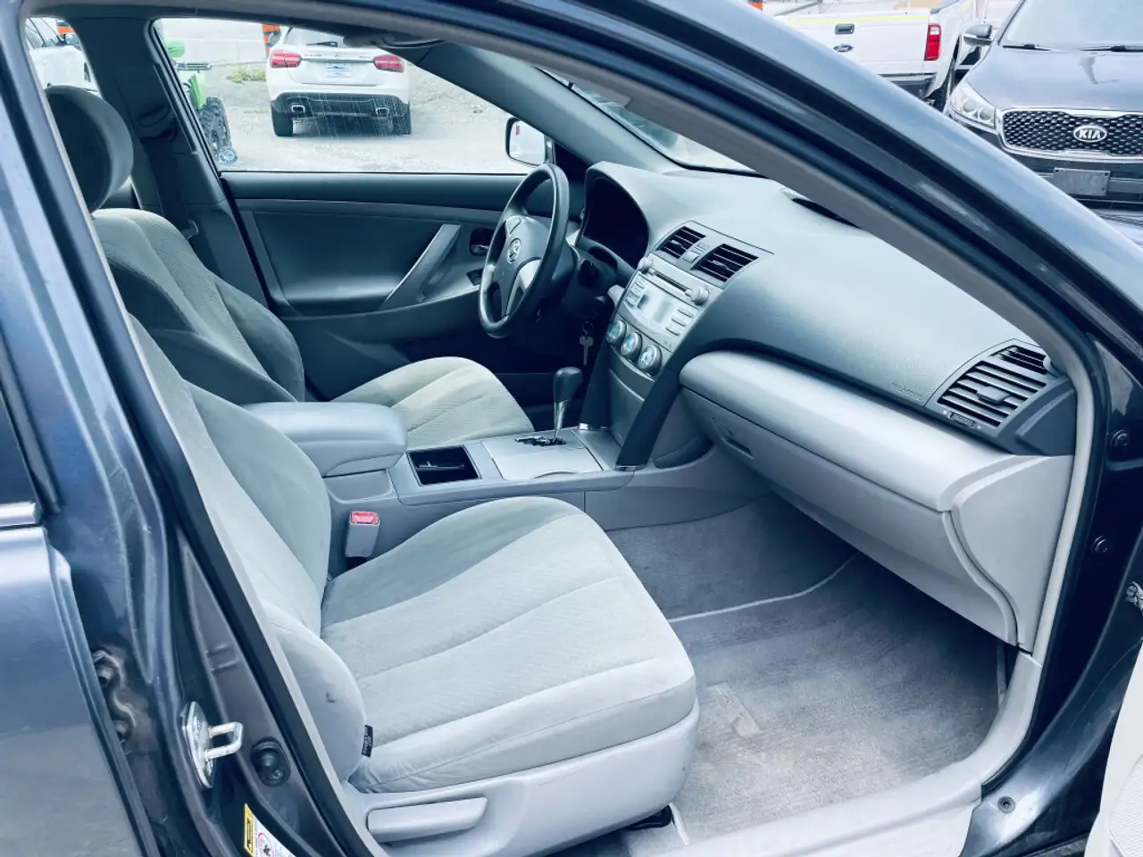Toyota Camry снимка Toyota Camry