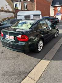 BMW 320i e90