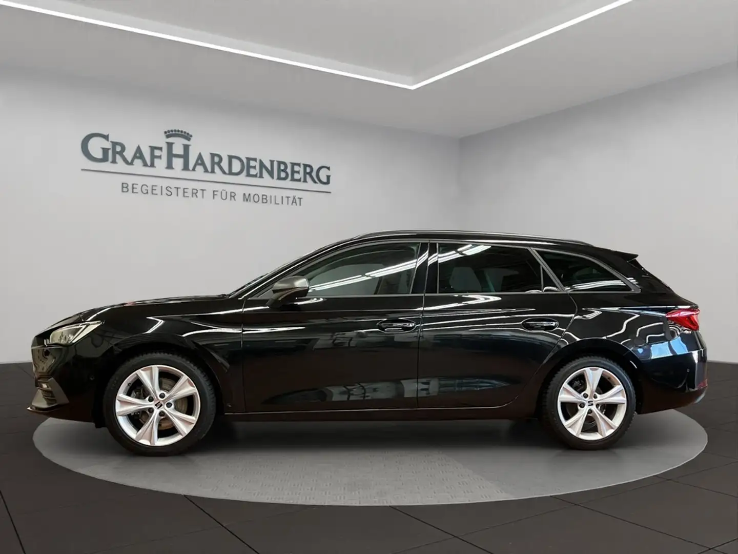 SEAT Leon Sportstourer FR-Line TDI DSG MatrixLED Navi Schwarz - 2