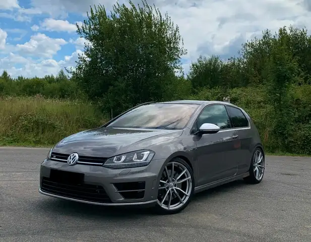 Volkswagen Golf Golf R 4Motion BlueMotion Technology DSG