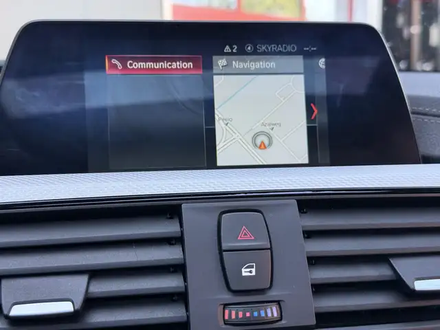 BMW 3 Series view 18