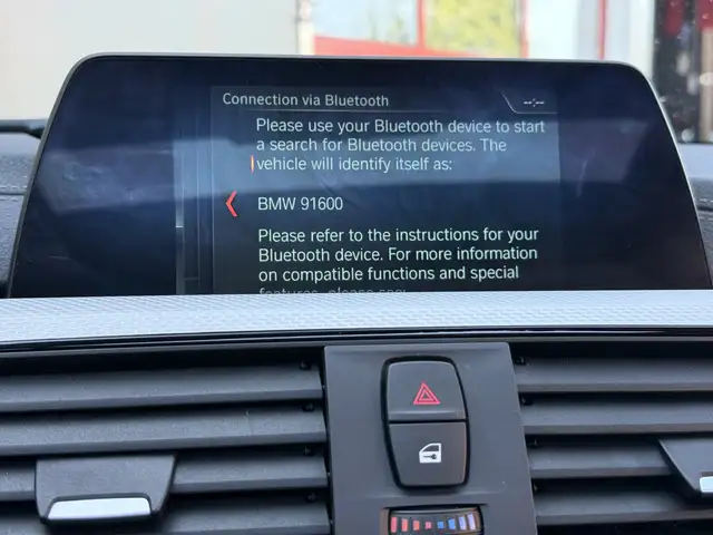 BMW 3 Series view 20