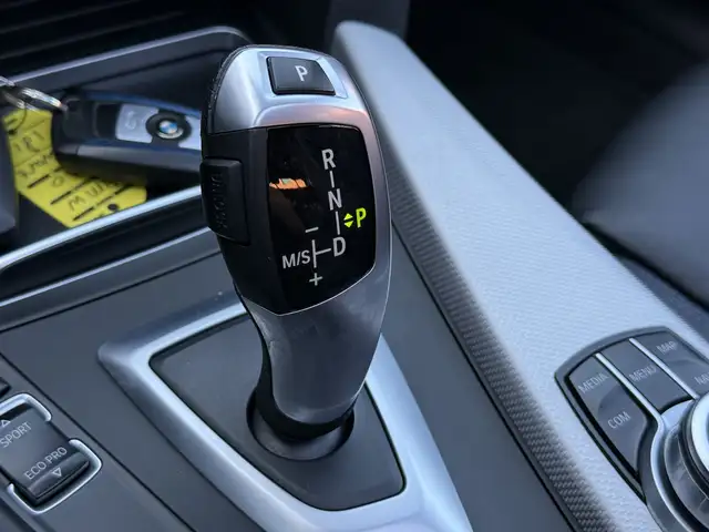 BMW 3 Series view 26