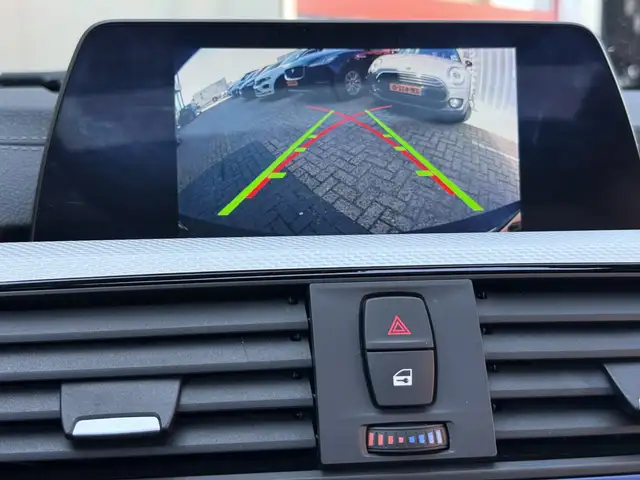 BMW 3 Series view 21