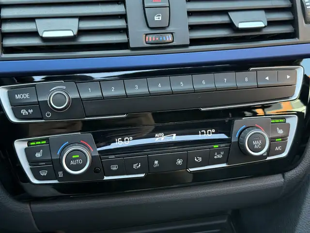 BMW 3 Series view 22