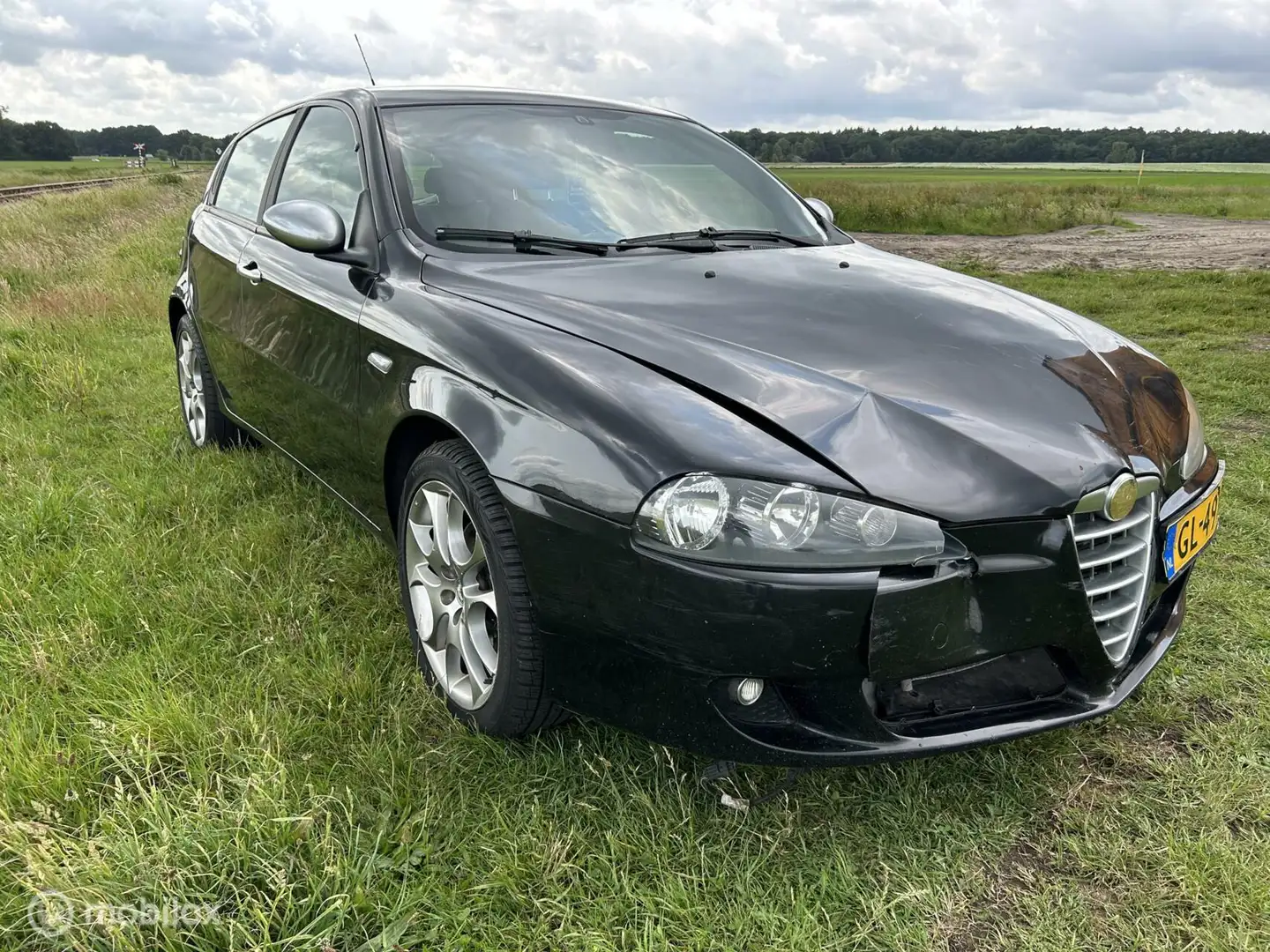 Alfa Romeo 147 1.9 JTD Business LEES TEKST INRUILKOOPJE Noir - 2