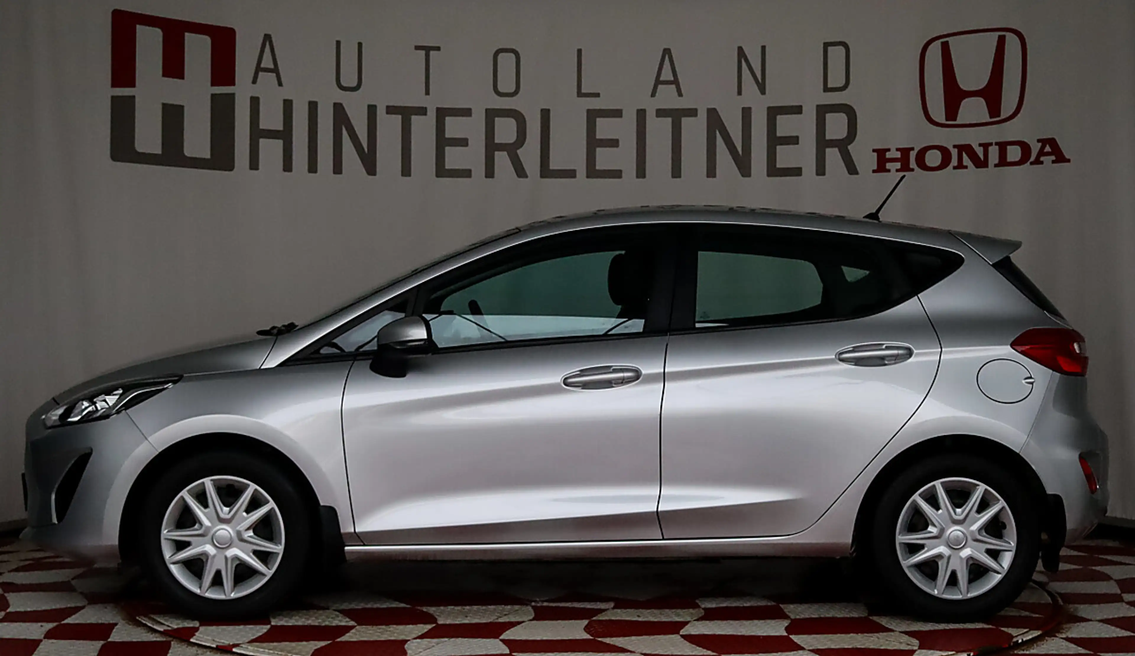 Ford Fiesta 1,5 TDCi 1.000 KM REICHWEITE — photo 9