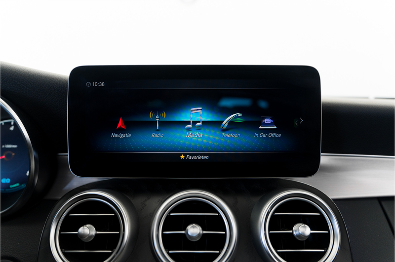 Mercedes-Benz C 300 Coupé Sport Edition Panoramadak Trekhaak — photo 23
