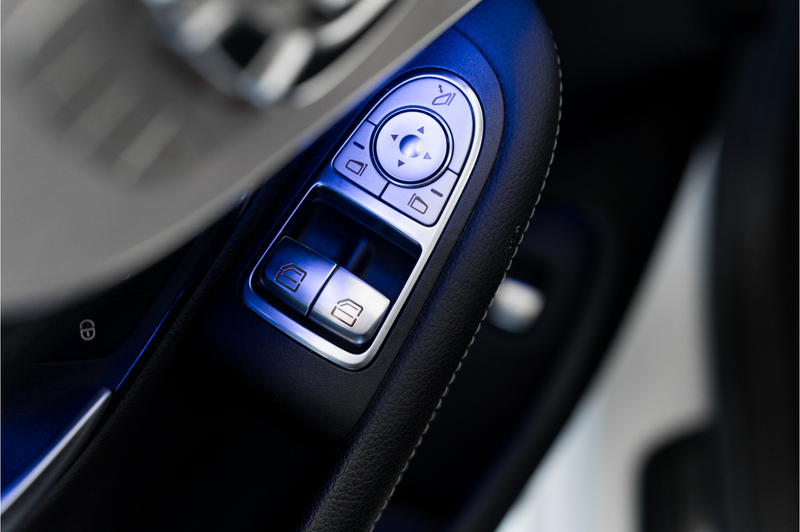 Mercedes-Benz C 300 Coupé Sport Edition Panoramadak Trekhaak — photo 34