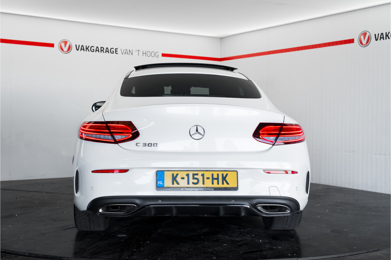 Mercedes-Benz C 300 Coupé Sport Edition Panoramadak Trekhaak — photo 9