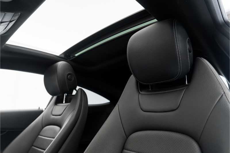 Mercedes-Benz C 300 Coupé Sport Edition Panoramadak Trekhaak — photo 12