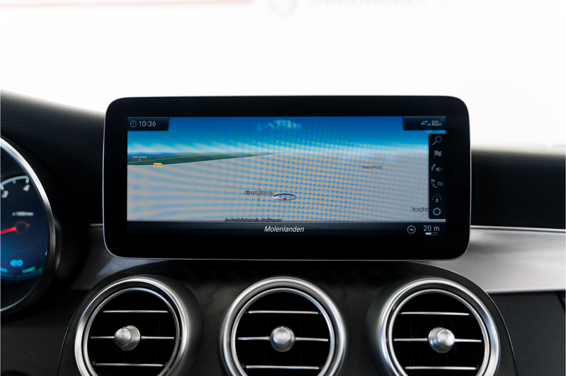 Mercedes-Benz C 300 Coupé Sport Edition Panoramadak Trekhaak — photo 17