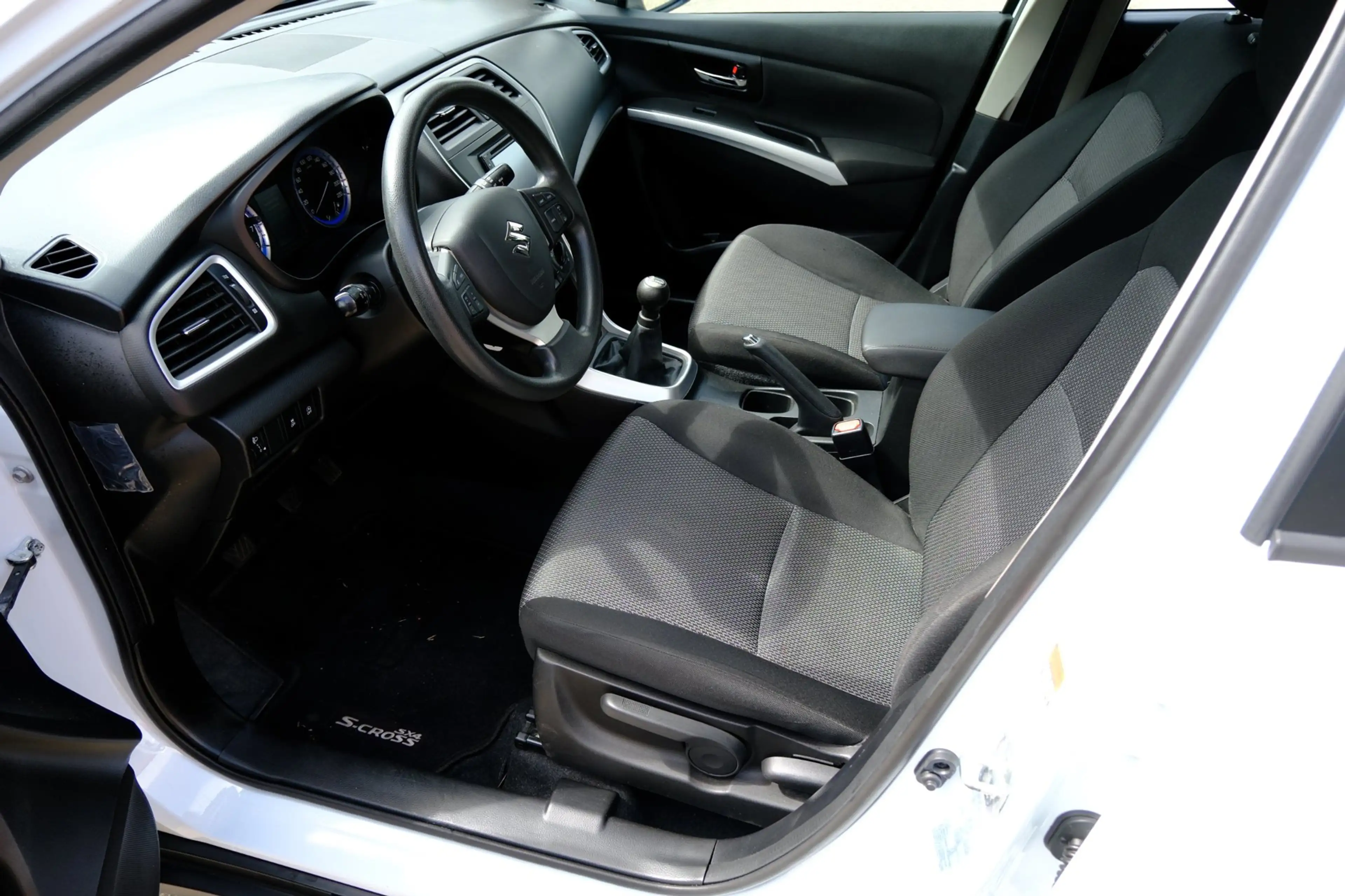 Suzuki SX4 S-Cross 1.6 Comfort Airco|Stoelverw|LMV|Navi — photo 2
