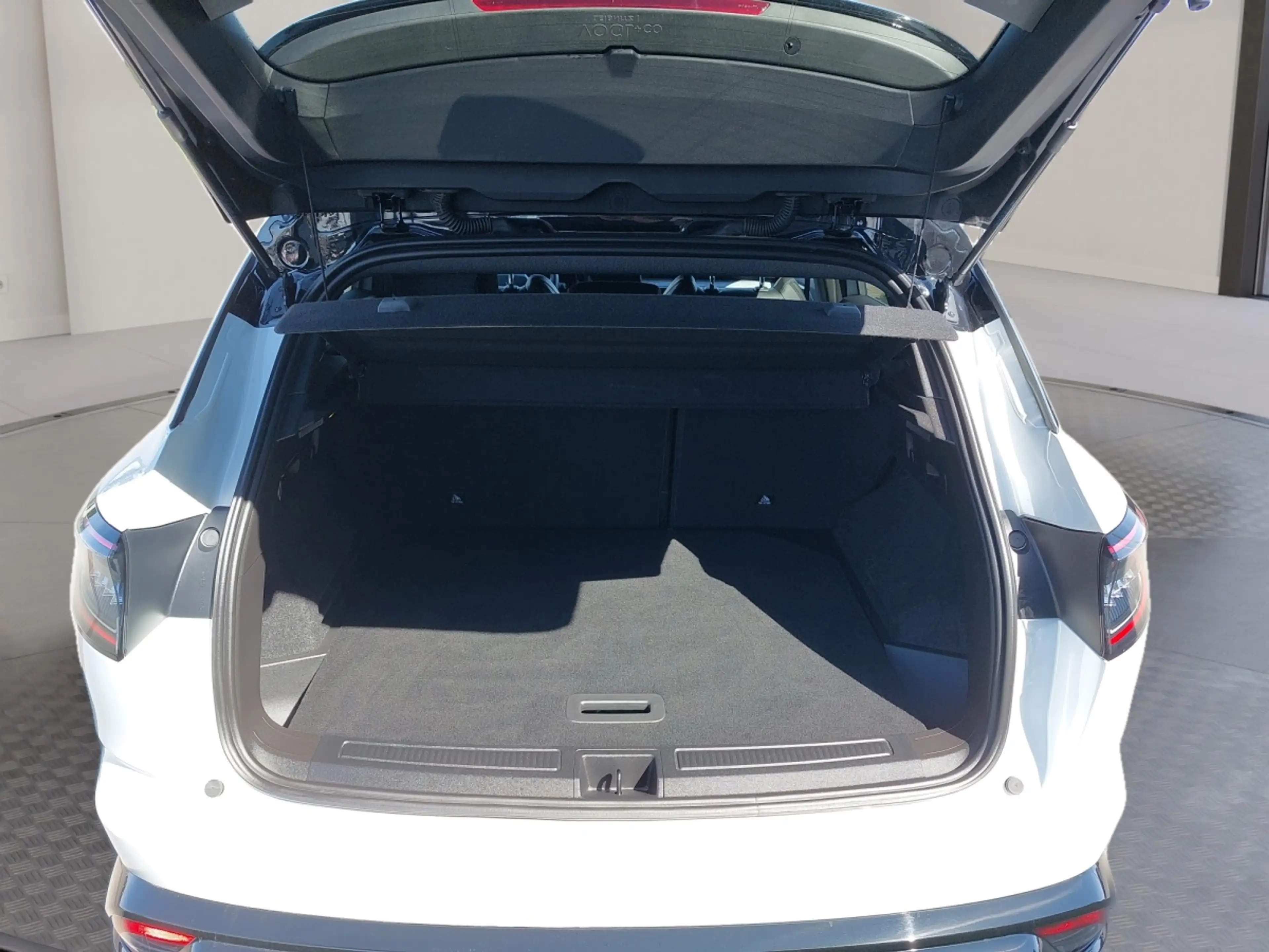 Renault Austral Techno E-Tech Full Hybrid 200 — photo 11