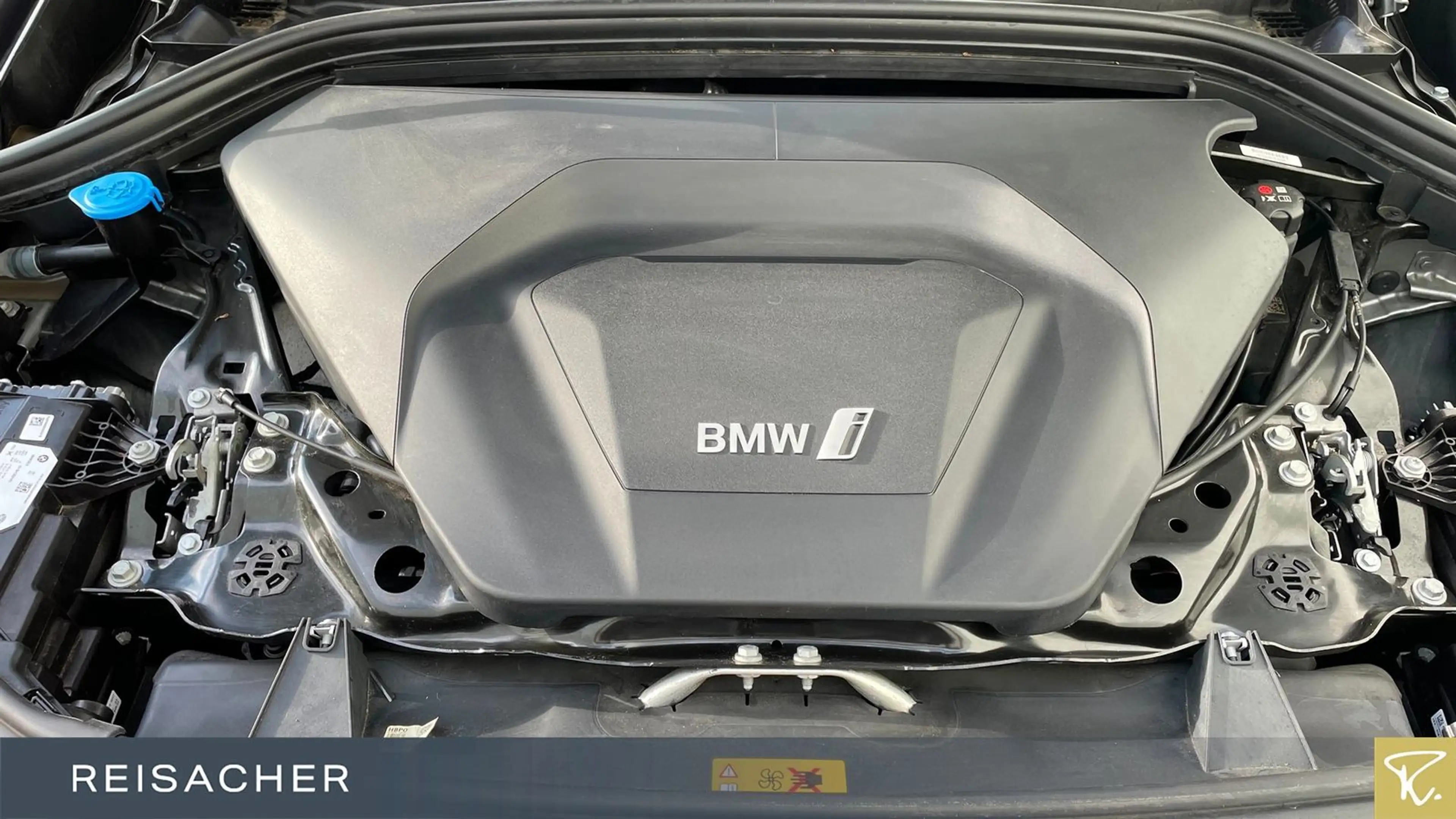 BMW iX1 IX1 A XDRIVE30 M-Sport,Pano,DAProf,HUD,PA+,20" — photo 7