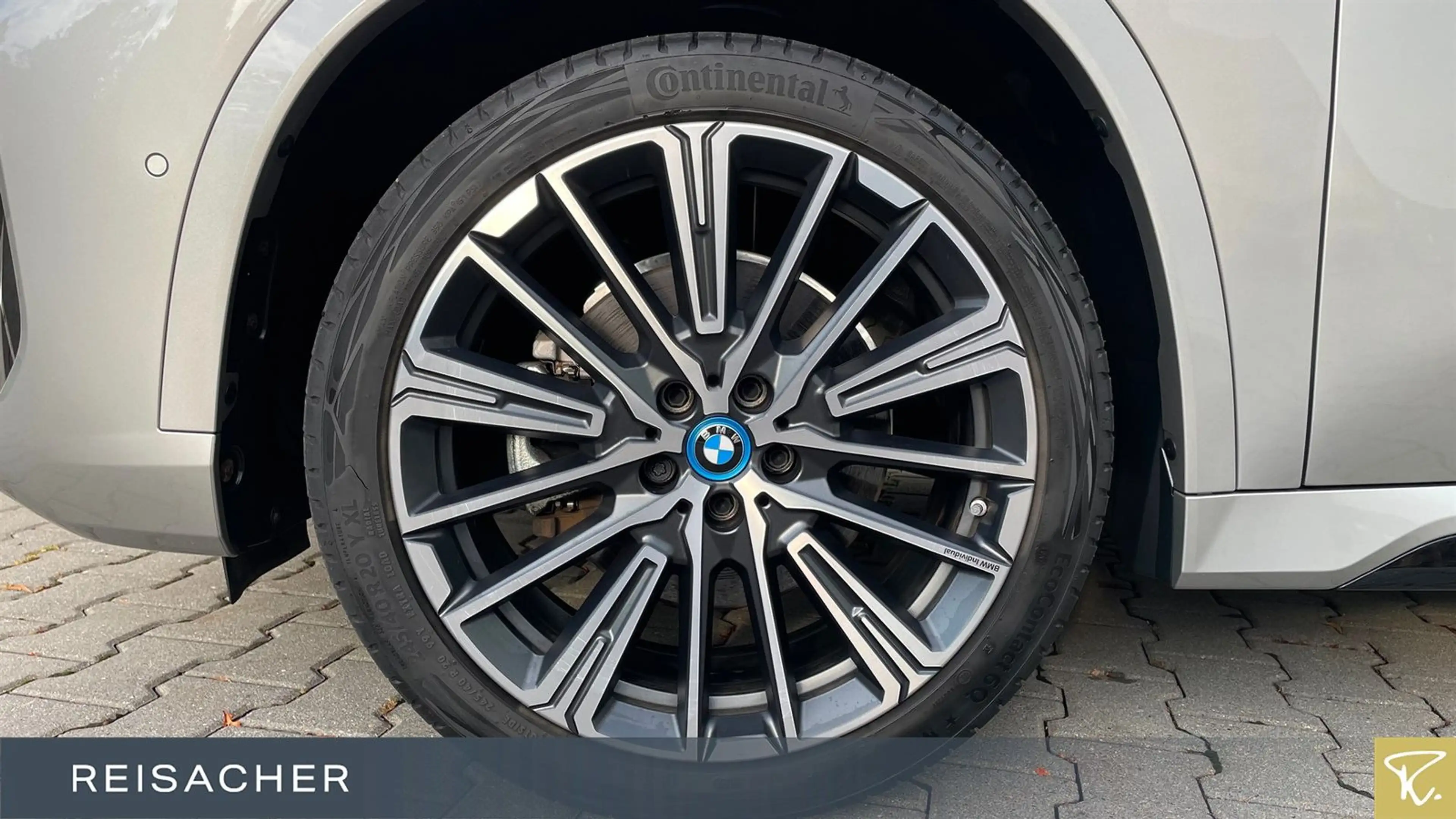 BMW iX1 IX1 A XDRIVE30 M-Sport,Pano,DAProf,HUD,PA+,20" — photo 3