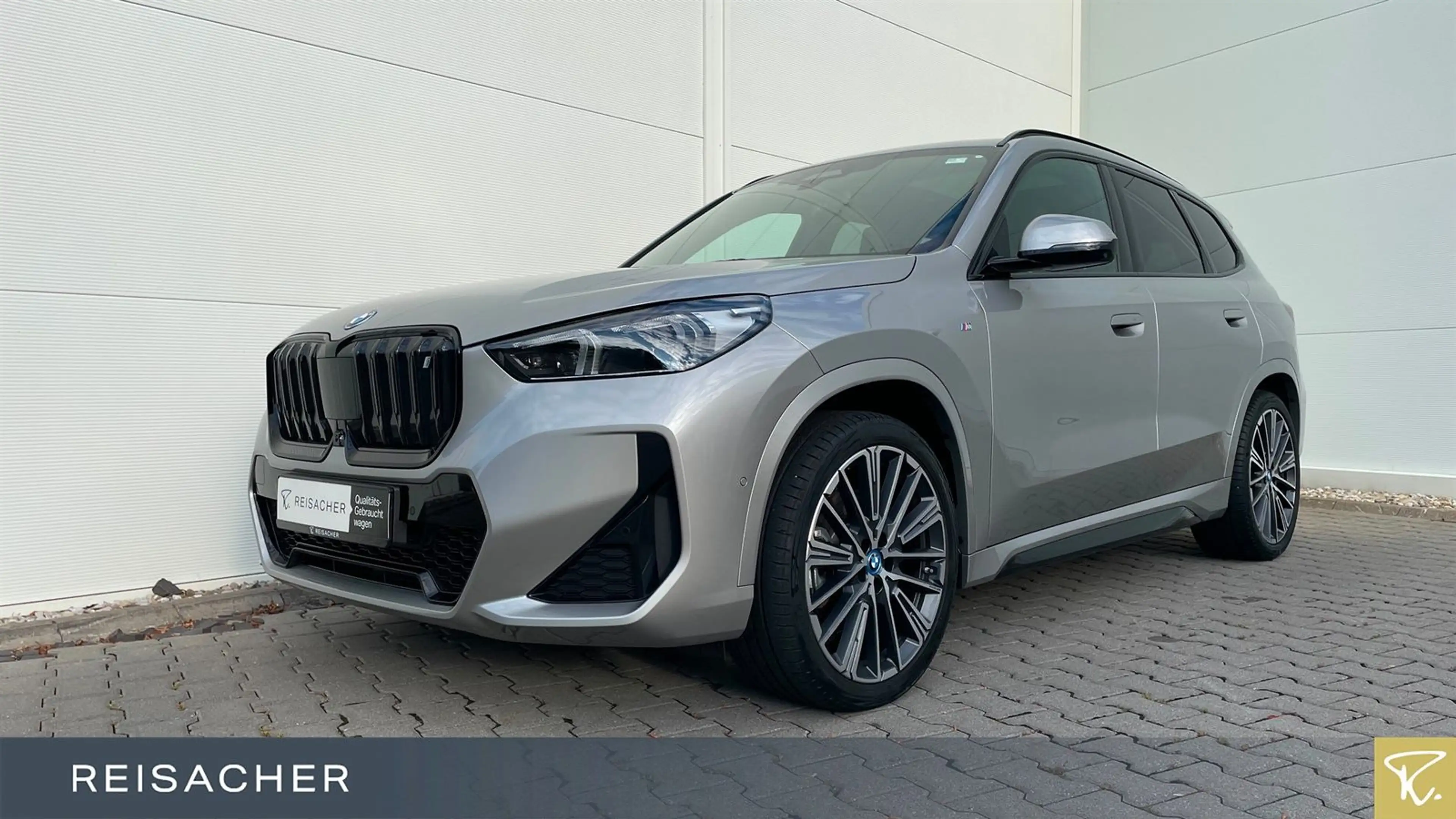 BMW iX1 IX1 A XDRIVE30 M-Sport,Pano,DAProf,HUD,PA+,20"