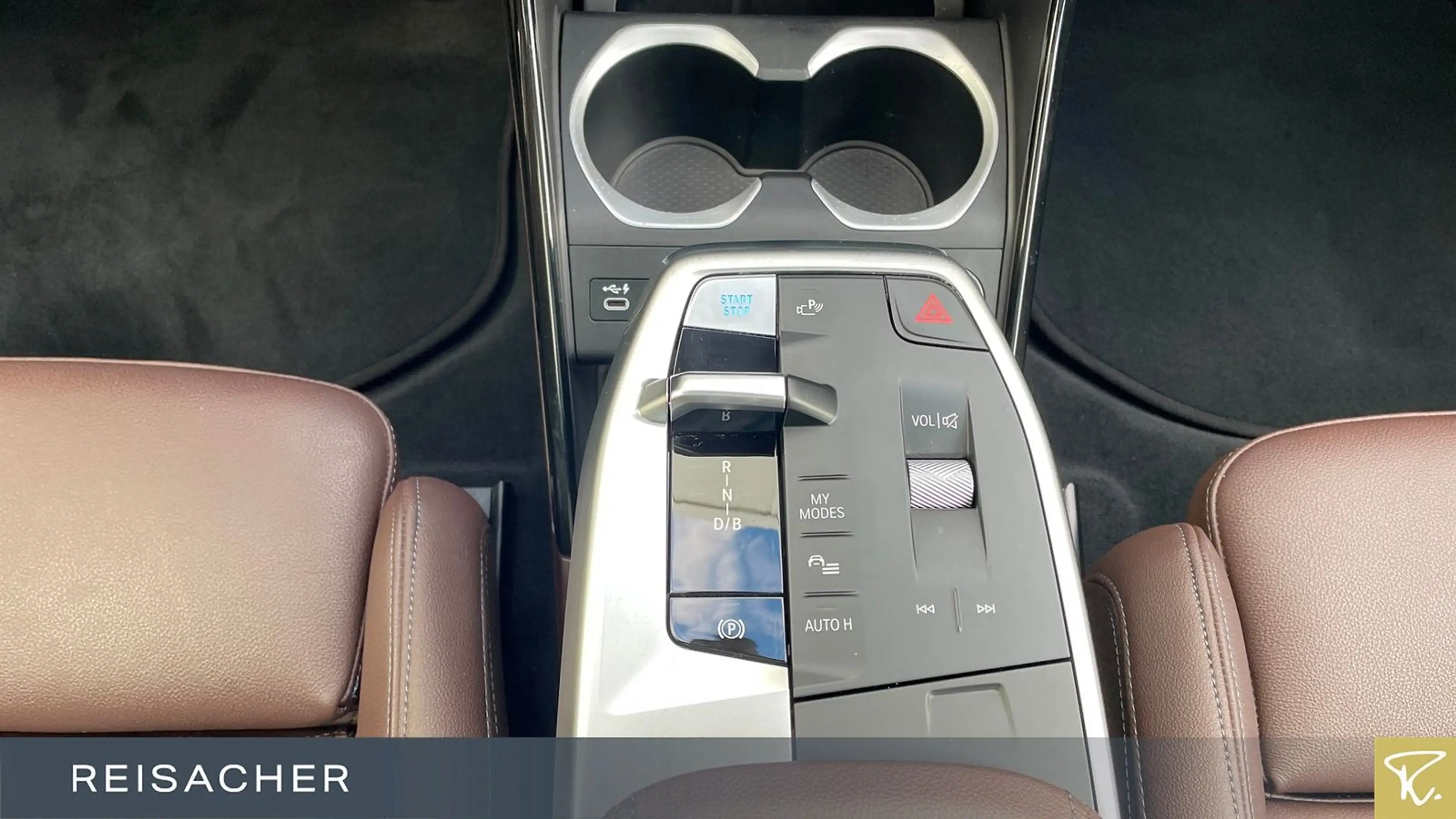 BMW iX1 IX1 A XDRIVE30 M-Sport,Pano,DAProf,HUD,PA+,20" — photo 11