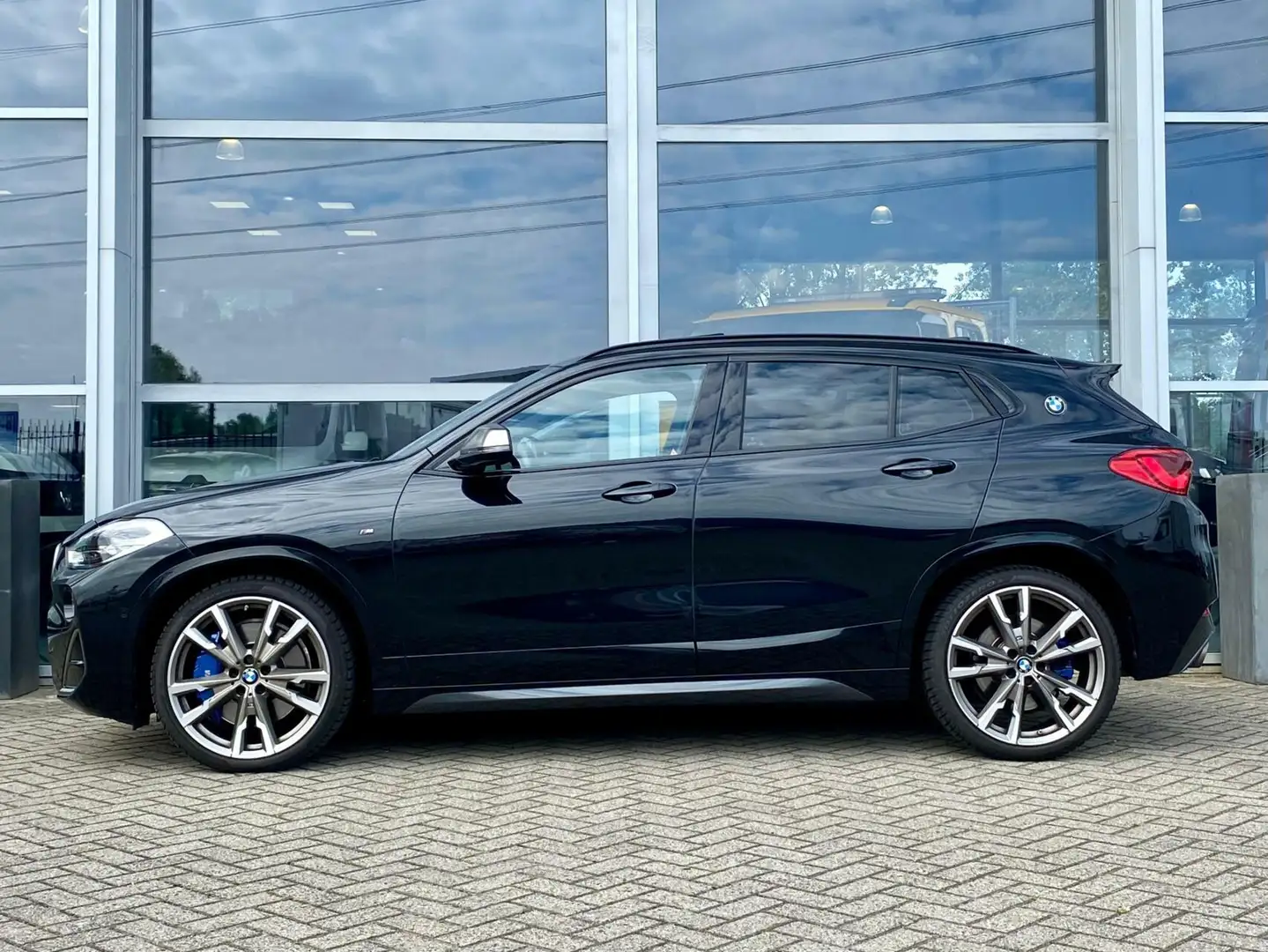 BMW X2 M35i High Executive Edition|PANO|H&K|HUD|20"|LEDER Negro - 2