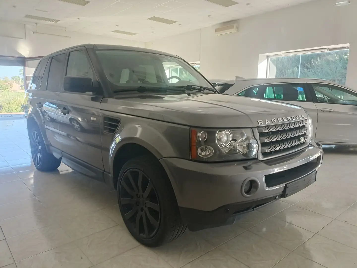 Land Rover Range Rover Sport Range Rover Sport 2.7 tdV6 HSE auto Gris - 1