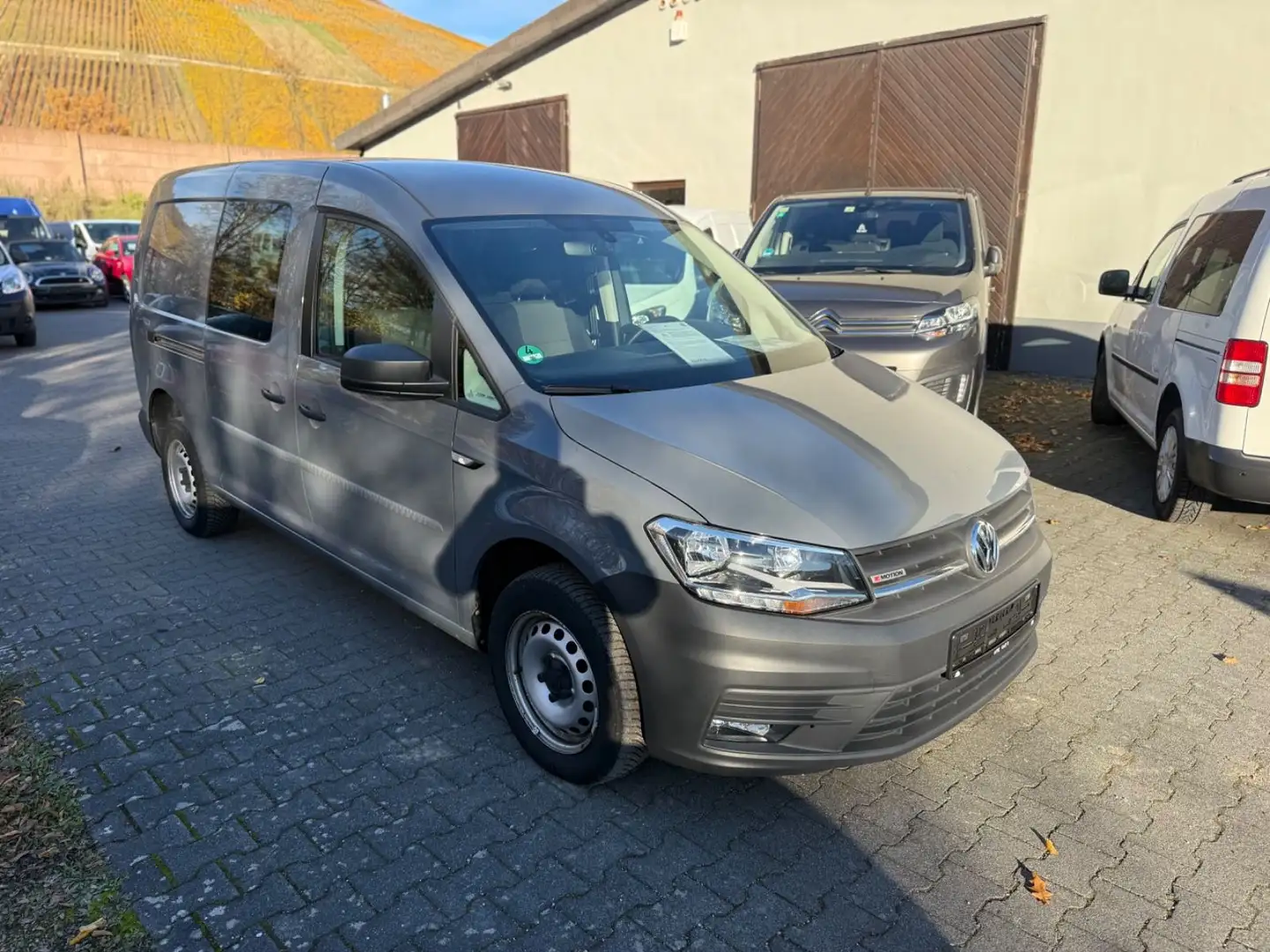 Volkswagen Caddy Maxi 4Motion AHK 1.Hd/Hu/Insp Neu Gris - 2