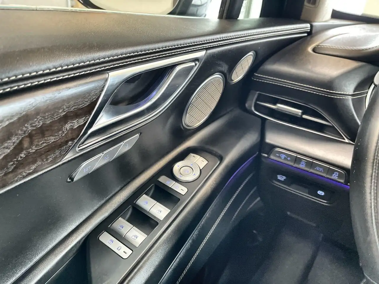 Genesis GV80 снимка Genesis GV80