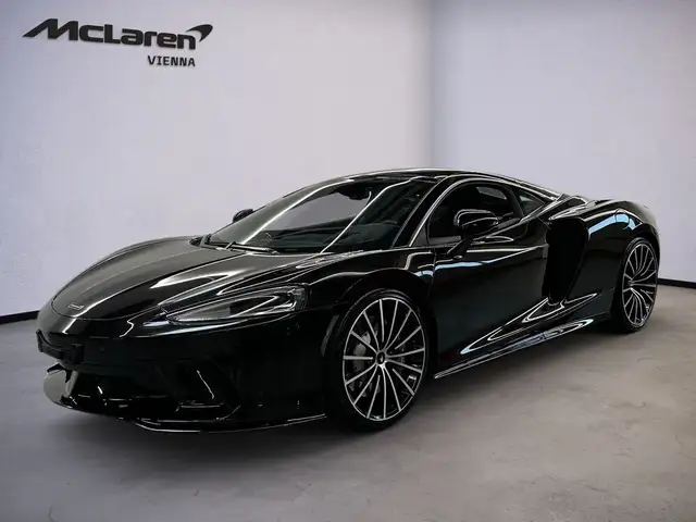 McLaren GT GT / Black Ingot / B&W / Privacy Roof / Luxe