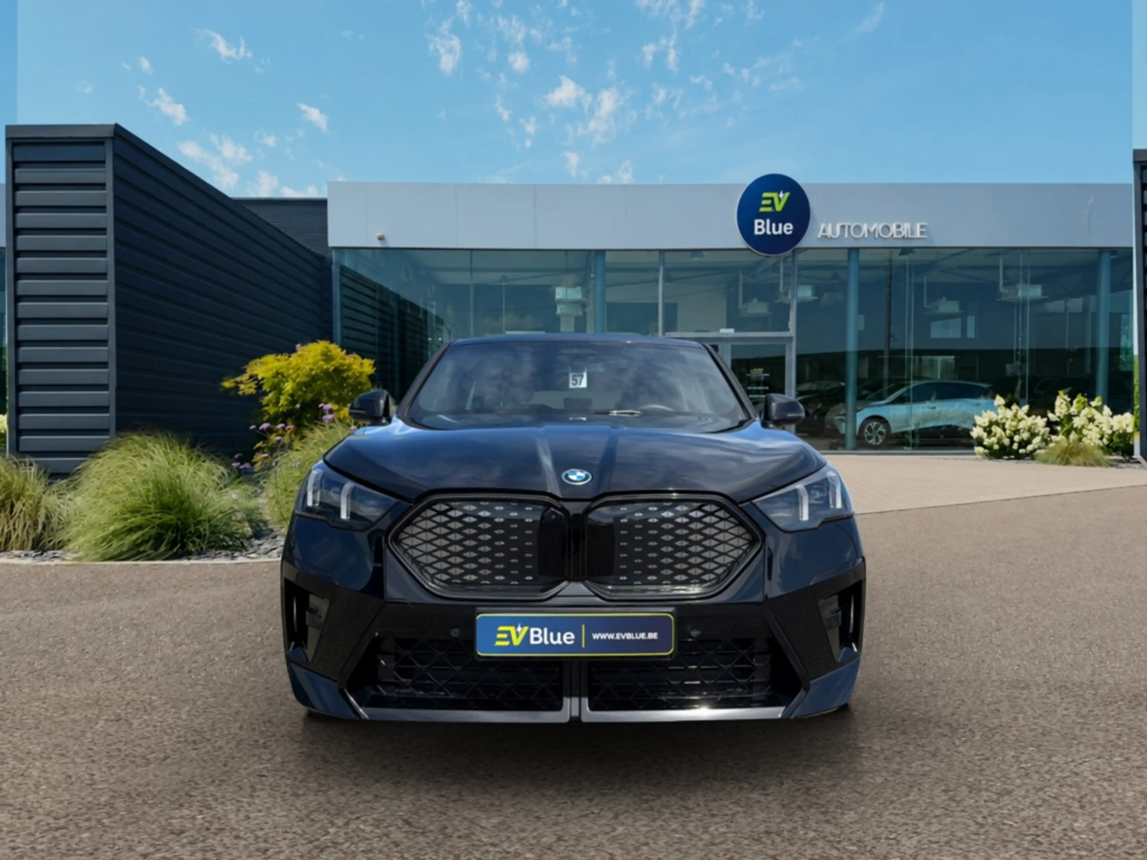 BMW iX2 eDrive20 M SPORT PRO 66.5 kWh M SPORT - HUD - 360° — photo 9