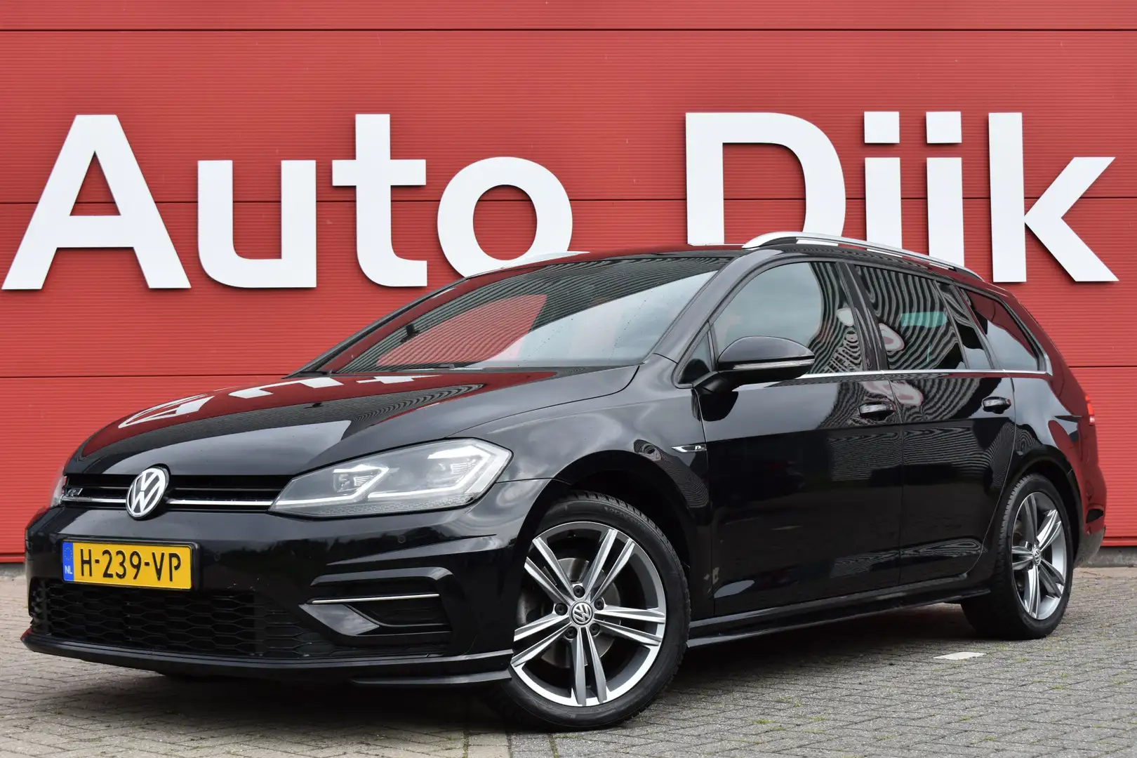 Volkswagen Golf Variant 1.5 TSI Highline Business R LED | Virtual Cockpit Negro - 1