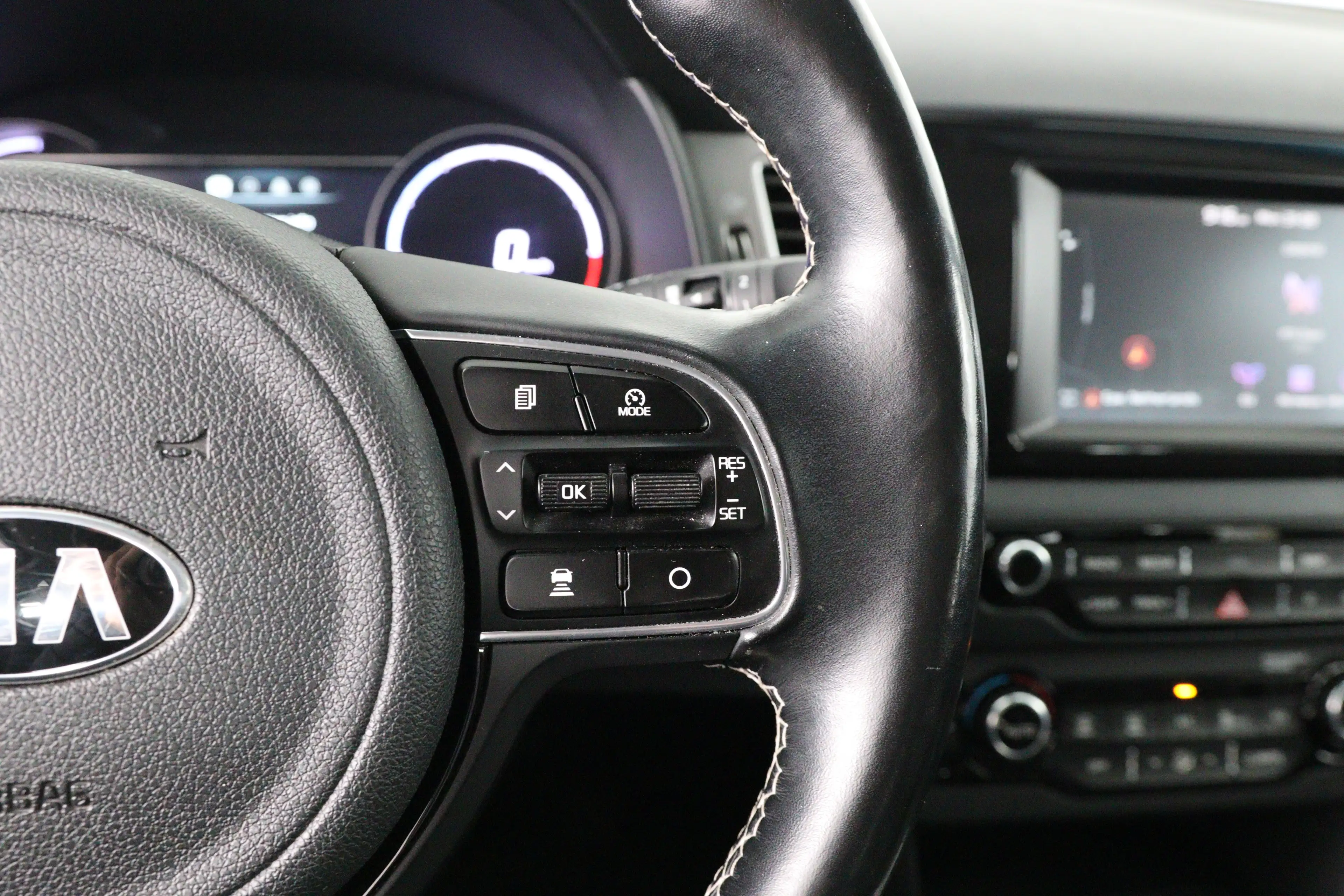 Kia e-Niro DynamicLine 64 kWh | Dealer Onderhouden! | Camera — photo 30
