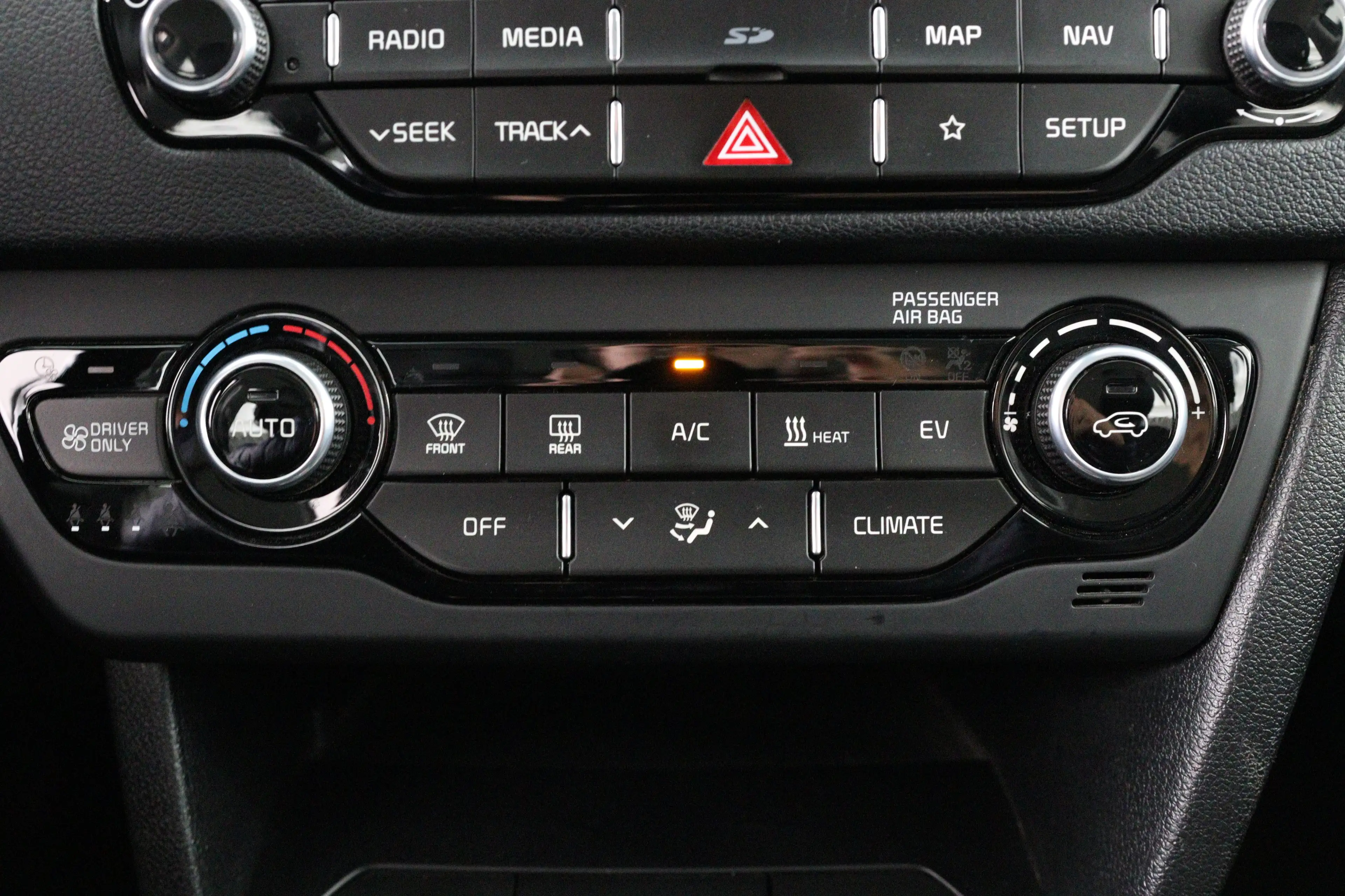 Kia e-Niro DynamicLine 64 kWh | Dealer Onderhouden! | Camera — photo 37