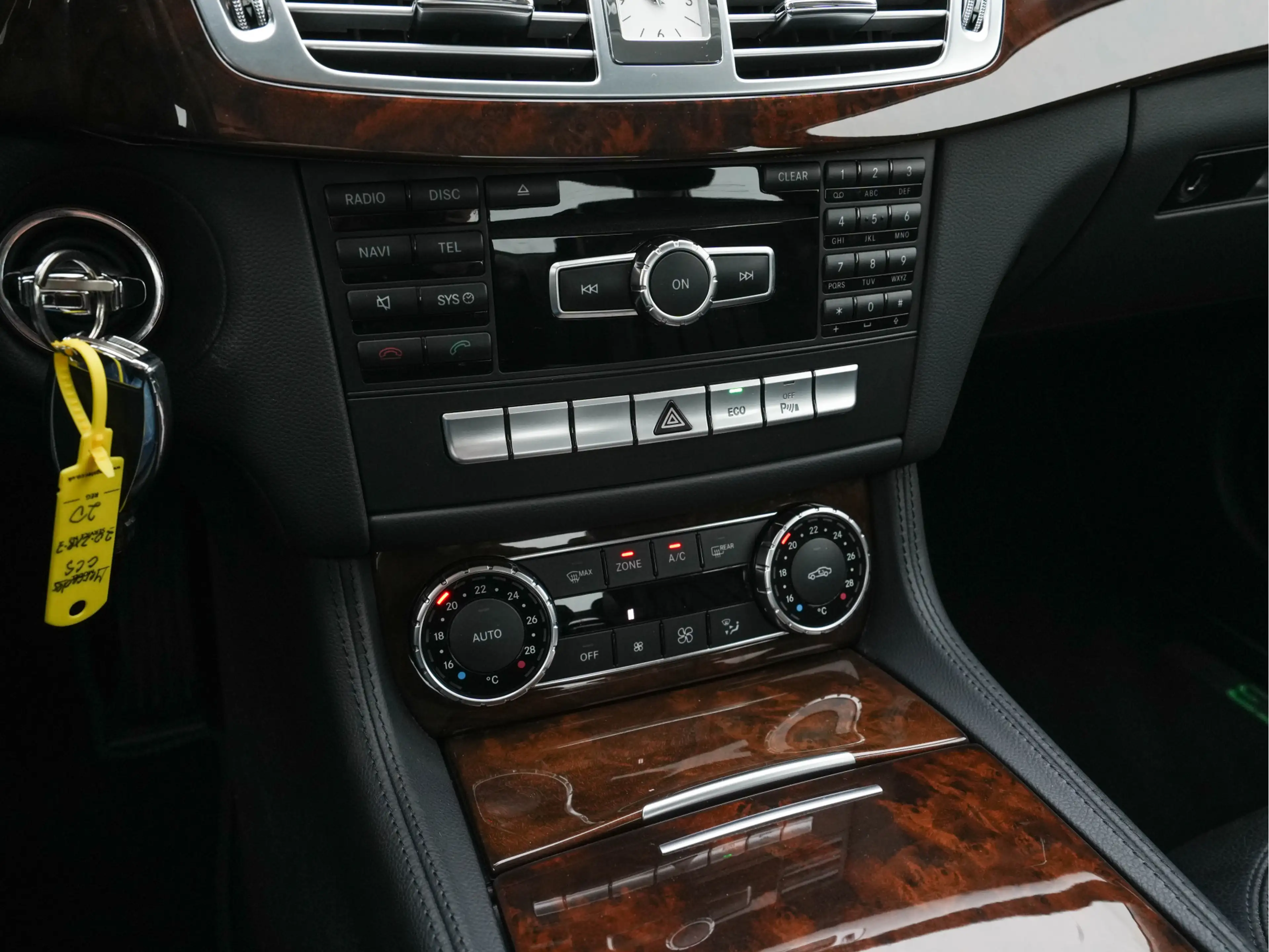 Mercedes-Benz CLS 250 CDI Aut. *LEATHER | XENON | NAVI-FULLMAP | COMFORT — photo 14