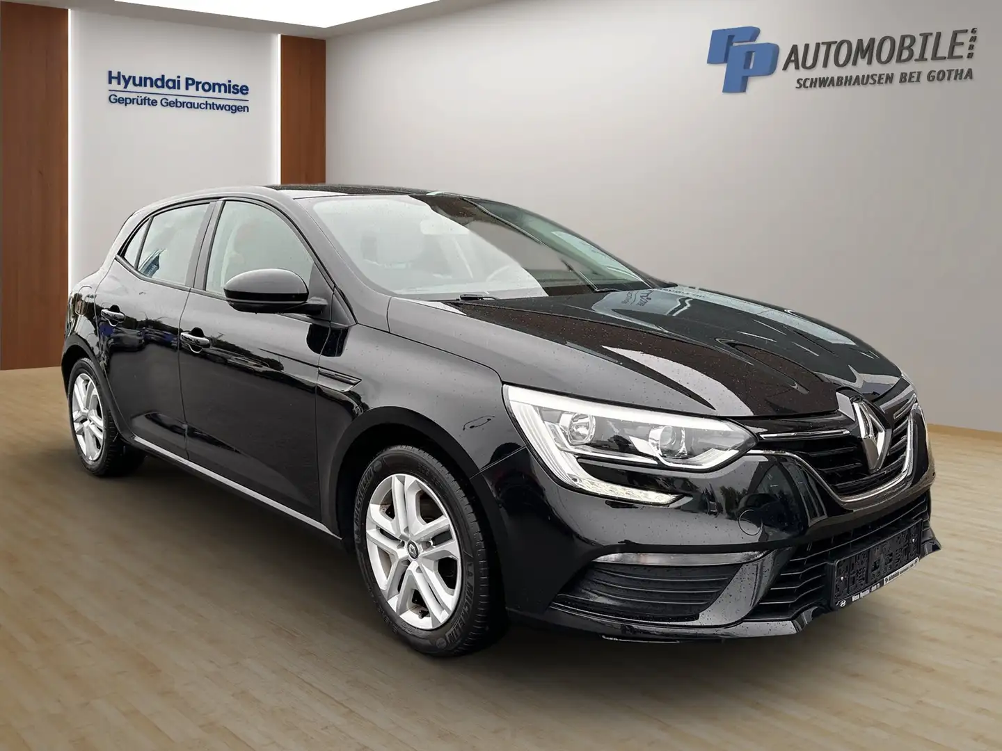 Renault Megane IV 1.2 TCe 100 Energy Play Zwart - 2