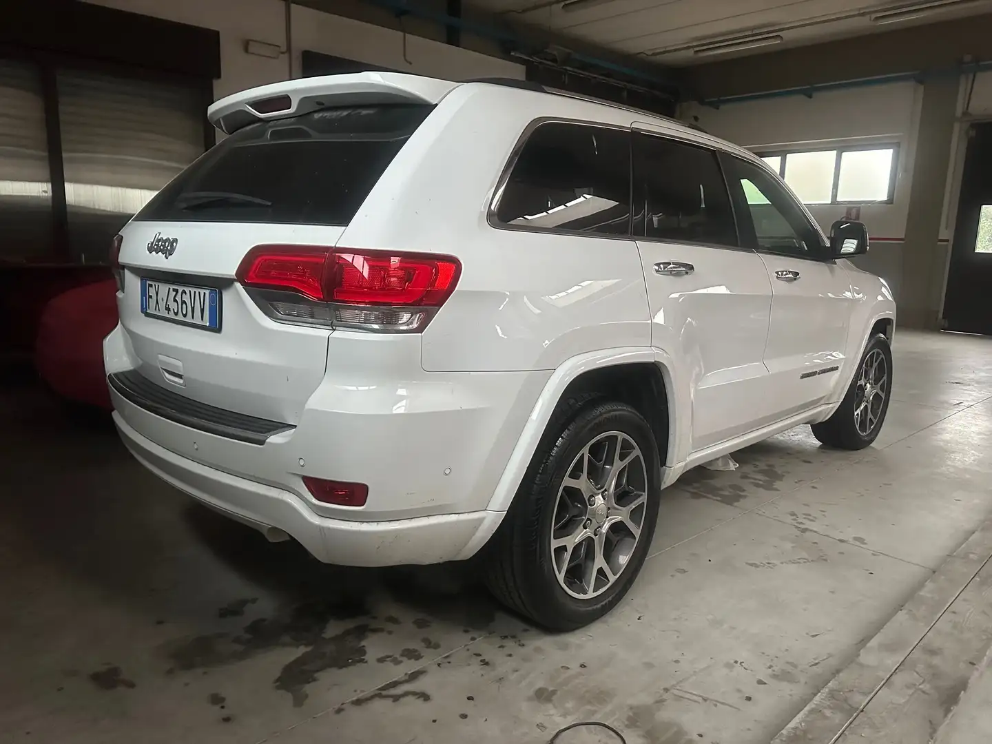 Jeep Grand Cherokee Grand Cherokee  3.0 V6 Overland ,probl. motore Blanc - 2