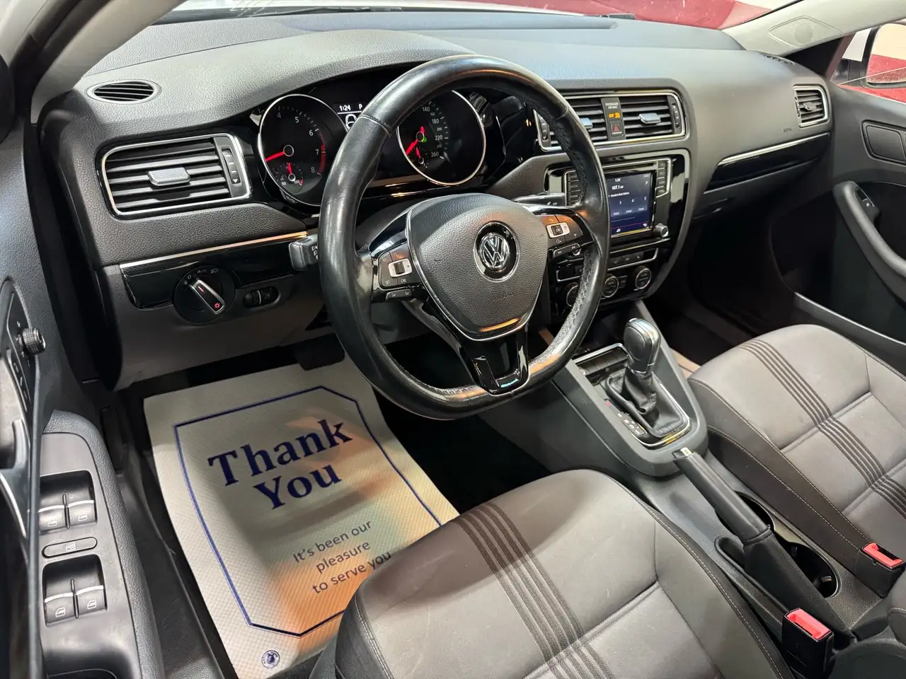 Volkswagen Jetta снимка Volkswagen Jetta