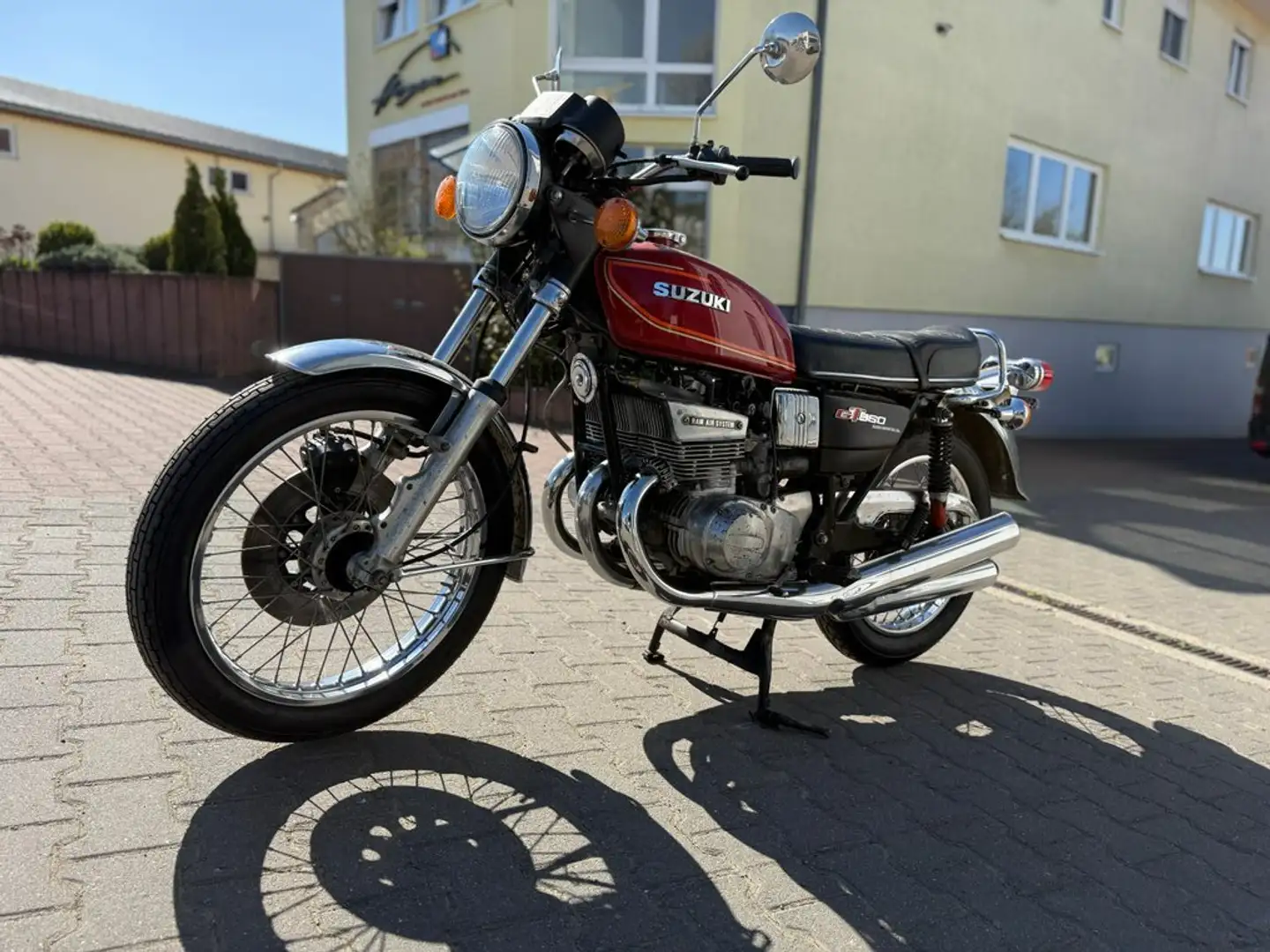 Suzuki GT 550 - 2