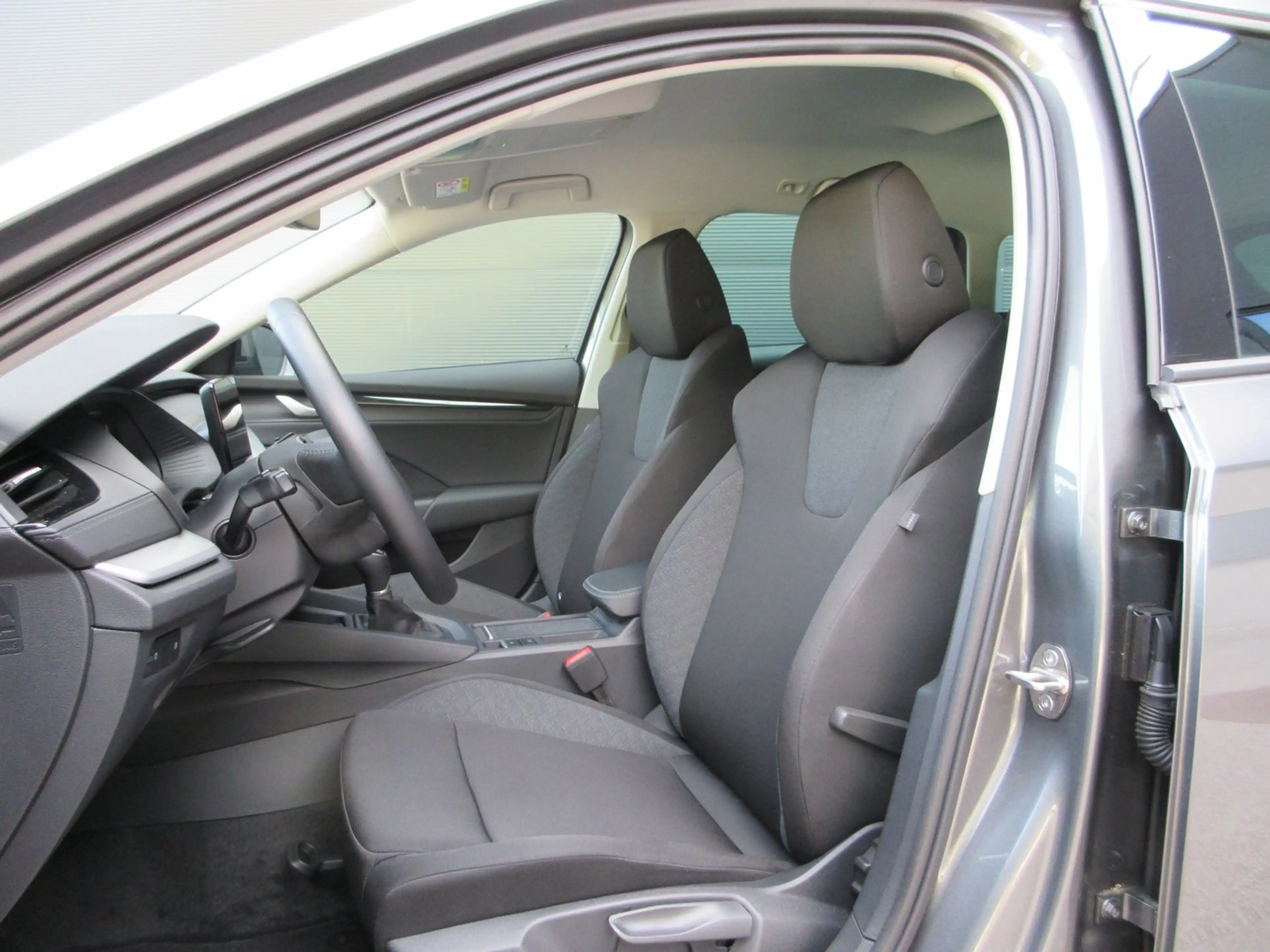 Skoda Octavia Essence TSI — photo 11