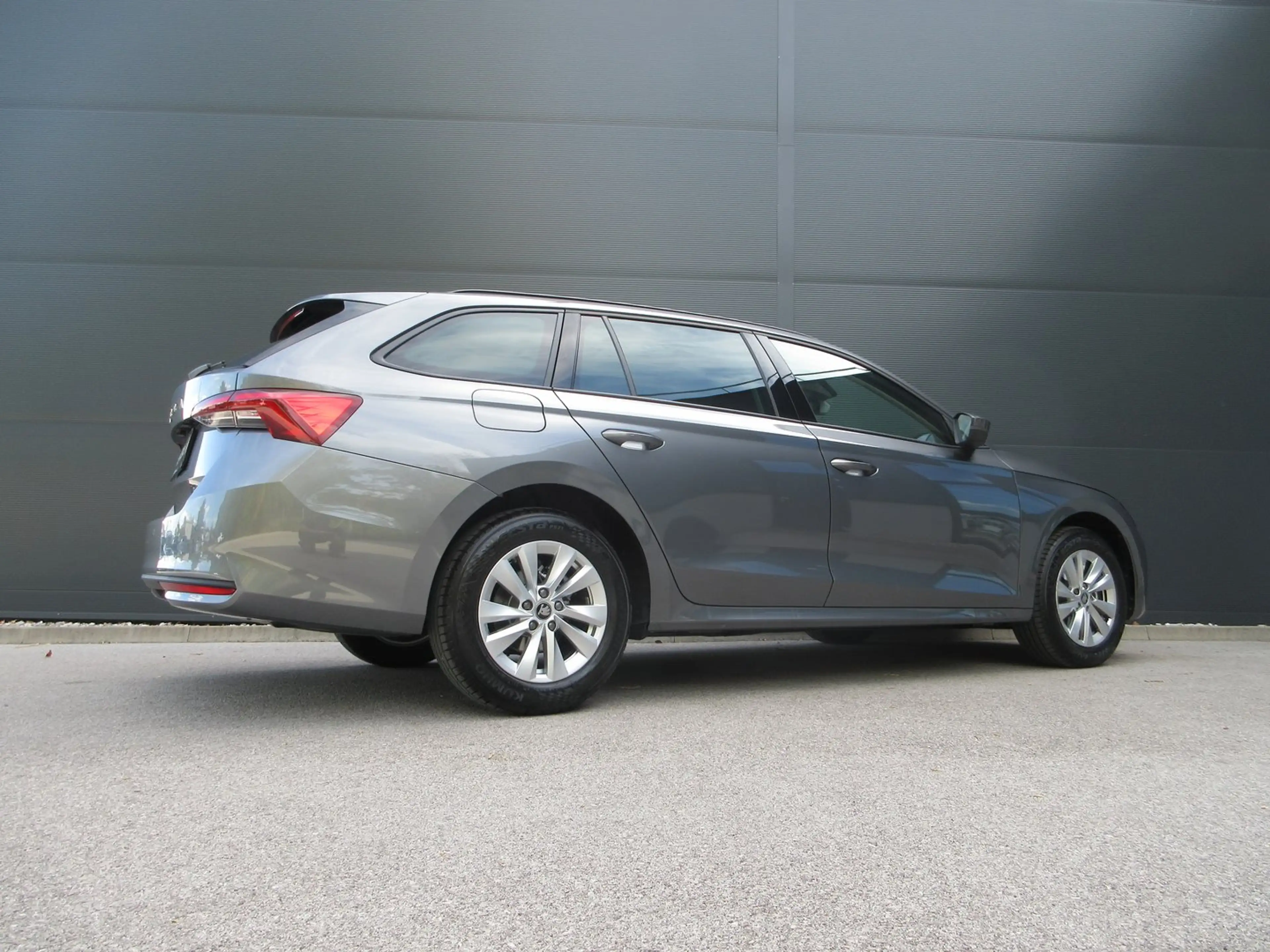 Skoda Octavia Essence TSI — photo 7