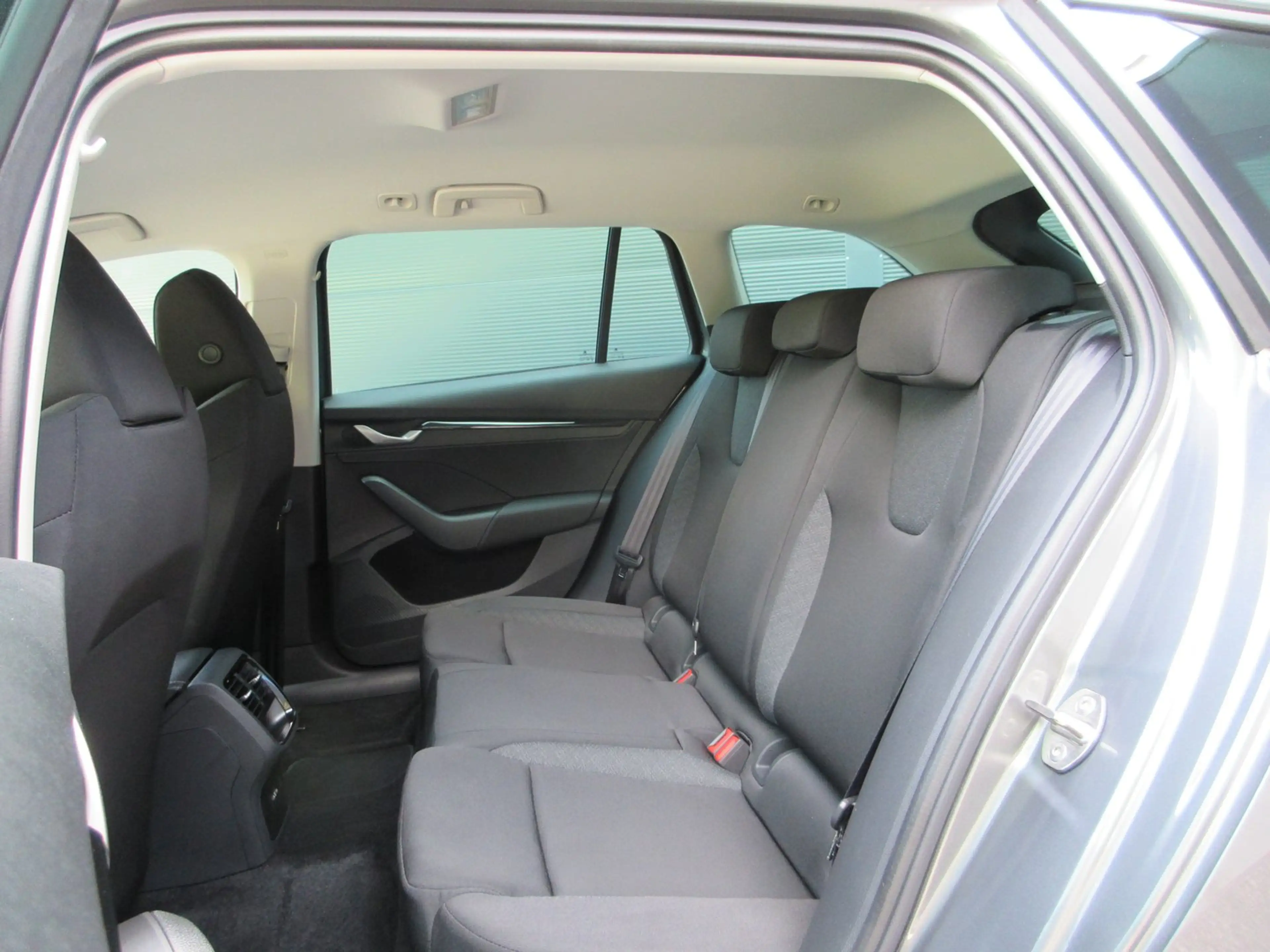Skoda Octavia Essence TSI — photo 14