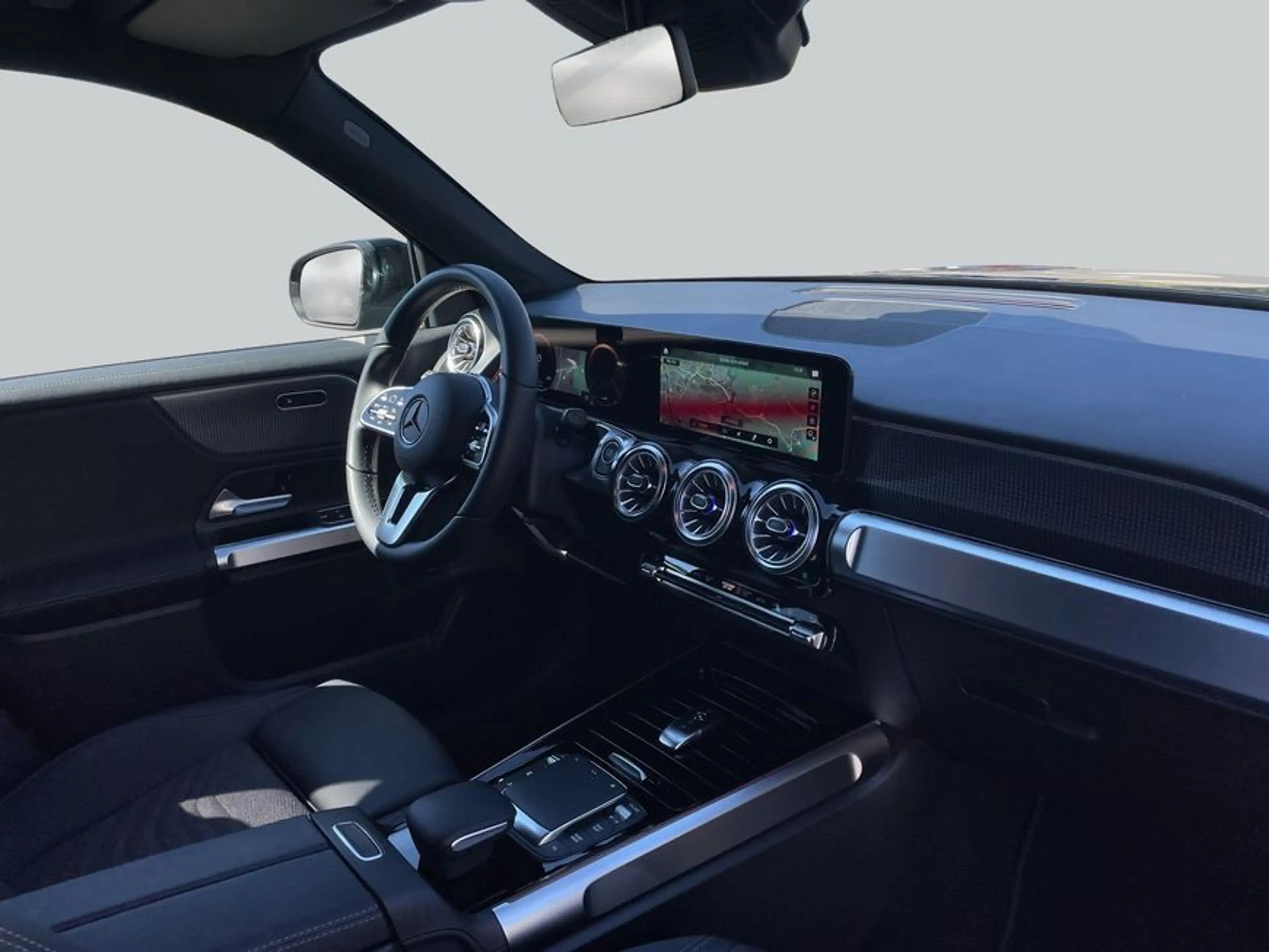 Mercedes-Benz EQB 250 EQB — photo 15
