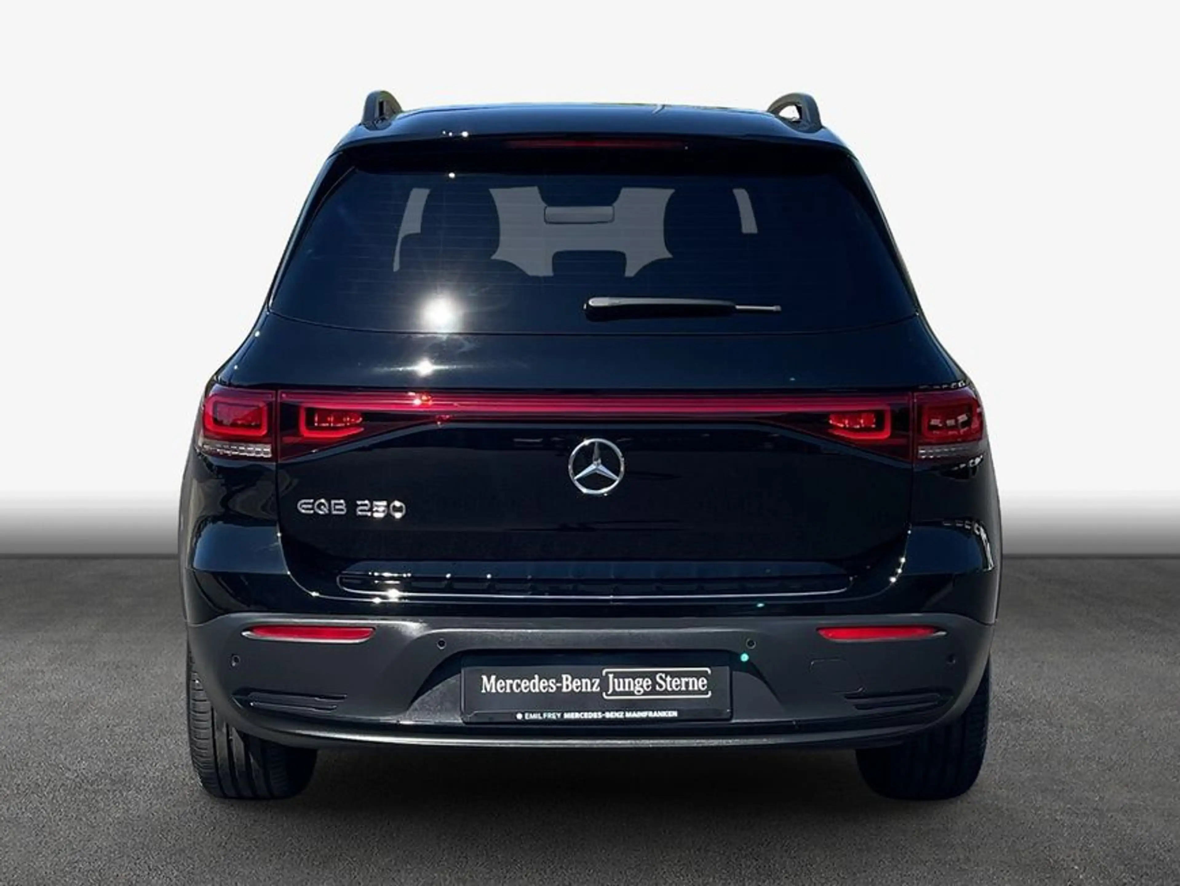 Mercedes-Benz EQB 250 EQB — photo 5