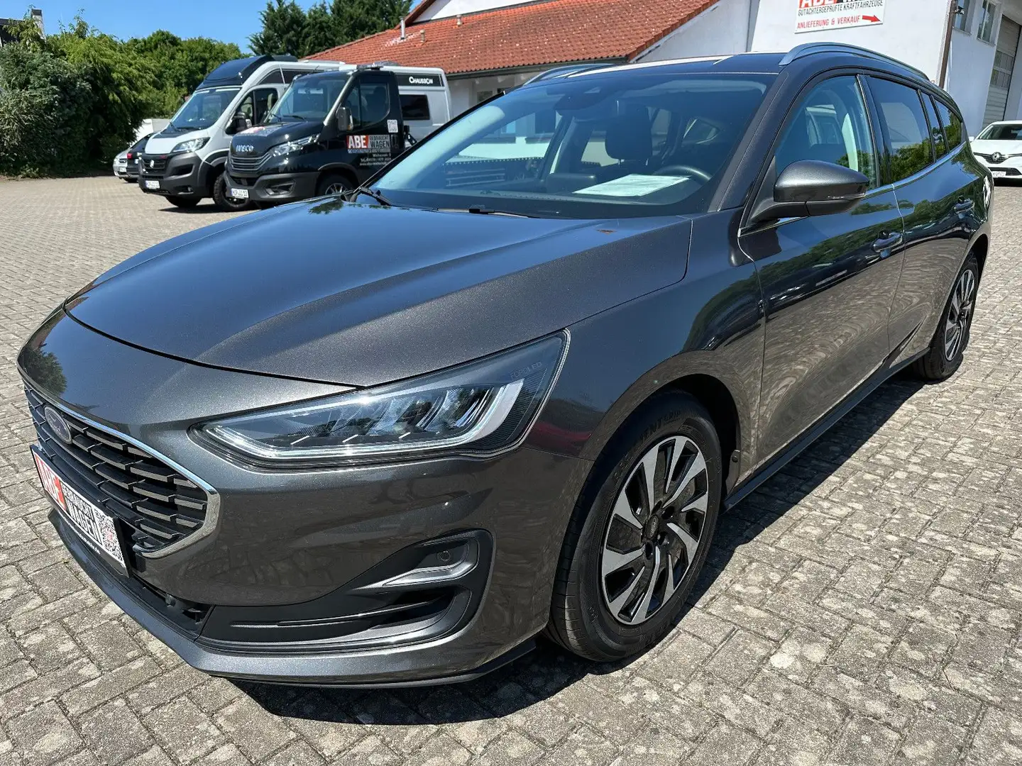 Ford Focus Turnier 1.5 EcoBlue Titanium Style LED Gris - 1