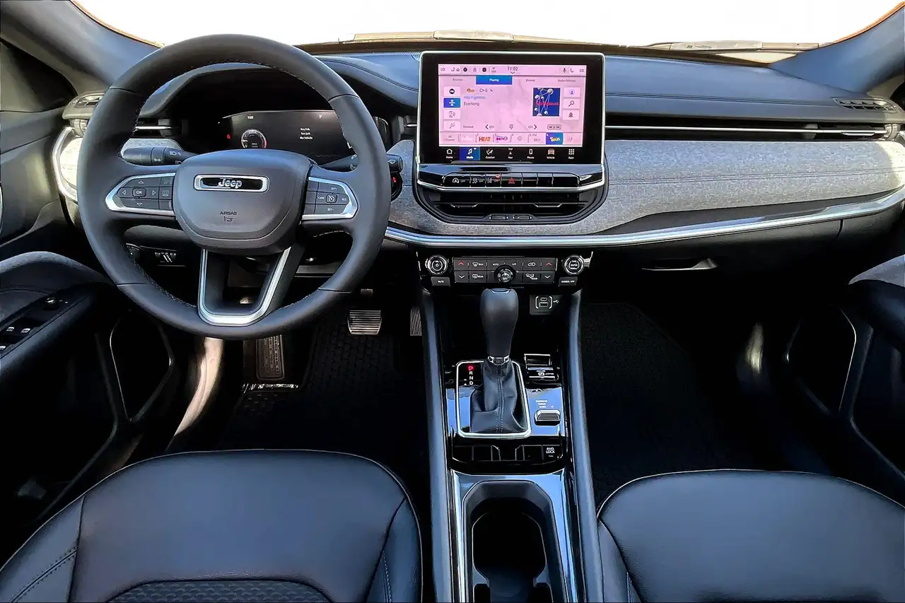 Jeep Compass photo Jeep Compass