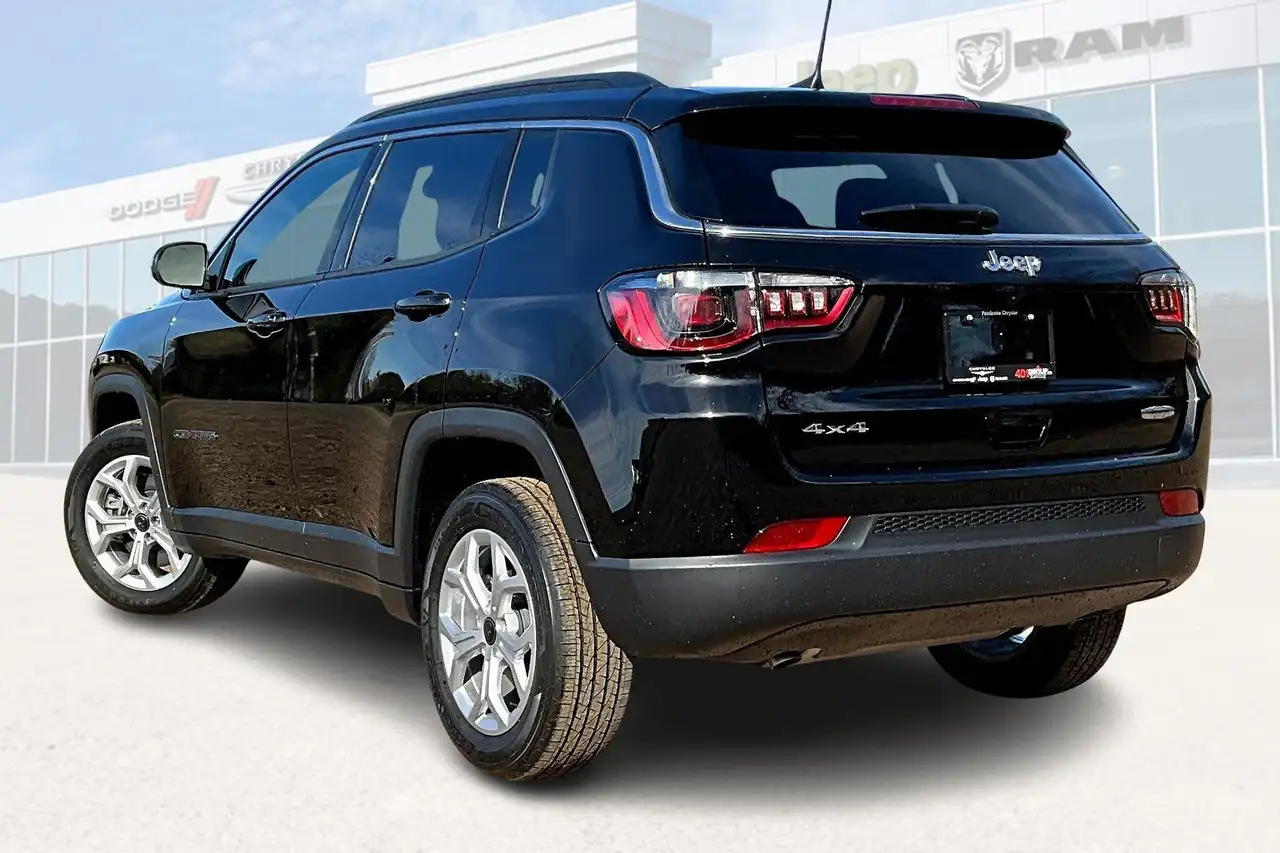 Jeep Compass photo Jeep Compass