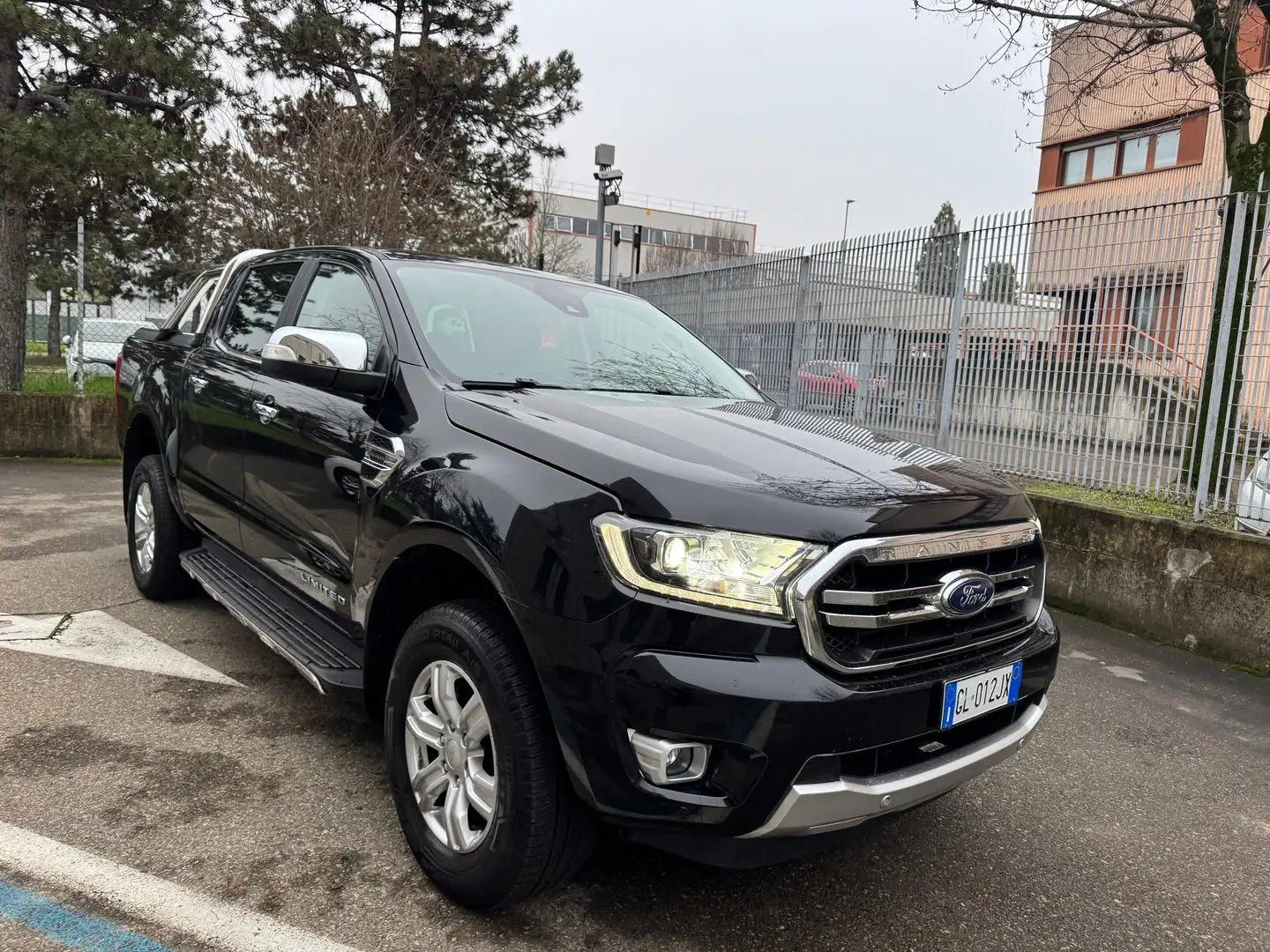 Ford Ranger 2.0 Ecoblue DC LIMITED 170CV AUTOM. Schwarz - 2