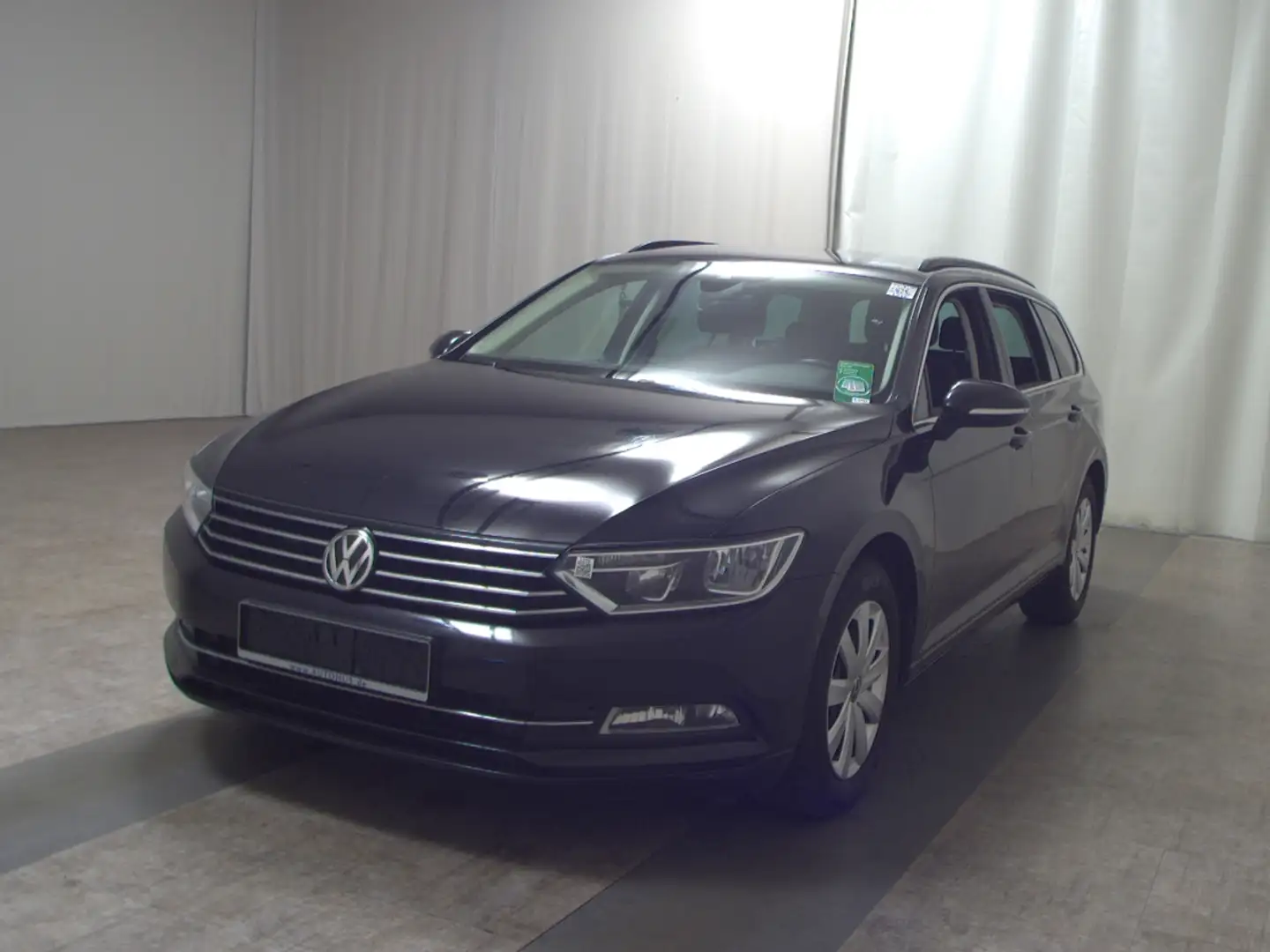 Volkswagen Passat Var. 2.0 TDI Comf. Navi AID RfK ACC Black - 2