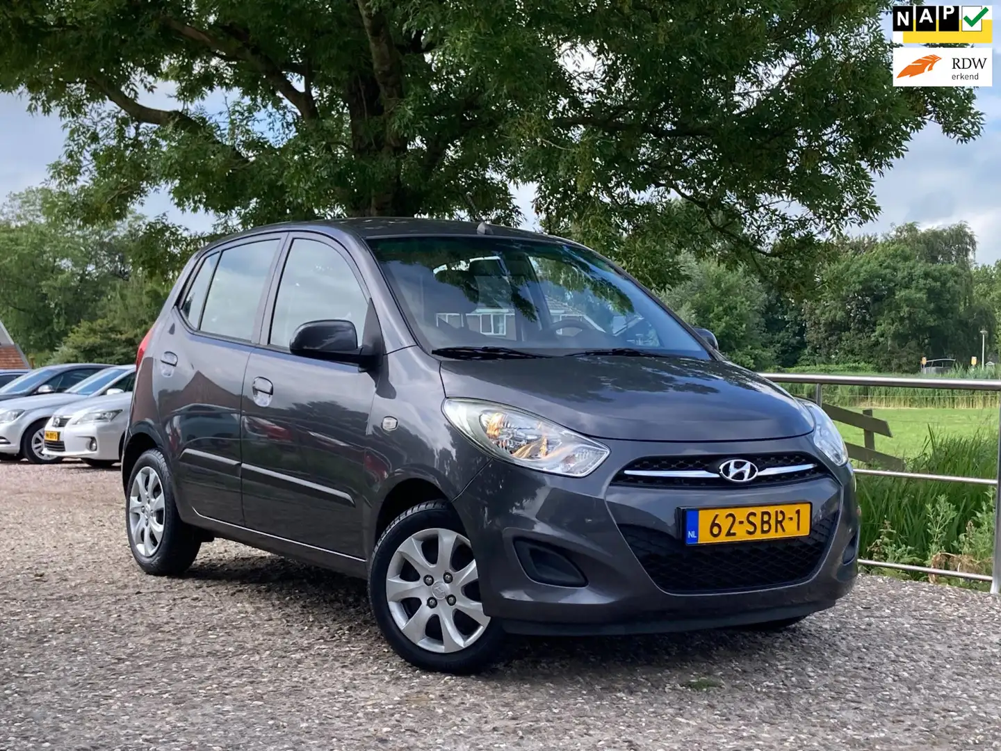 Hyundai i10 1.2 i-Drive Cool | Automaat | met Airco nu €6.975, Grijs - 1