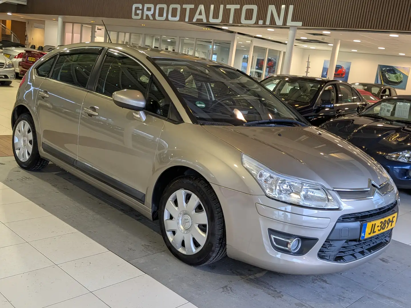 Citroen C4 1.6 VTi Image Airco, Cruise Control, Stuurbekracht Bruin - 1